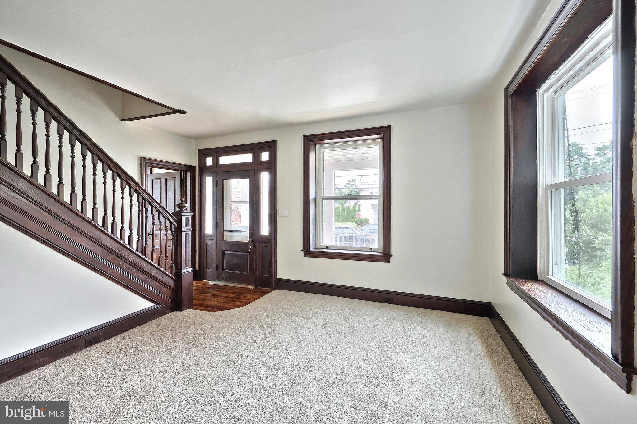 New Oxford, PA 17350,415 LINCOLN WAY WEST