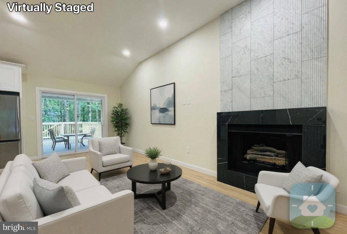 East Stroudsburg, PA 18301,114 BREWSTER WAY