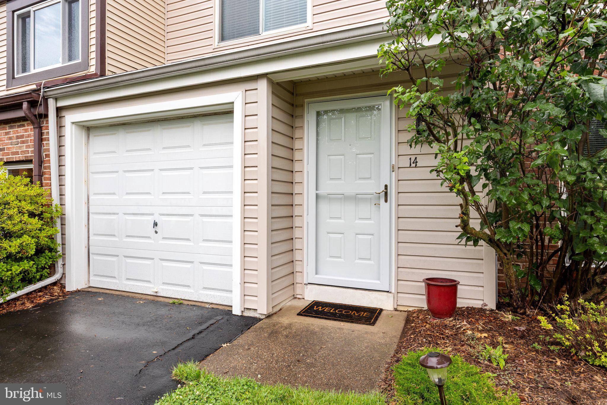 Horsham, PA 19044,14 LOG POND DR