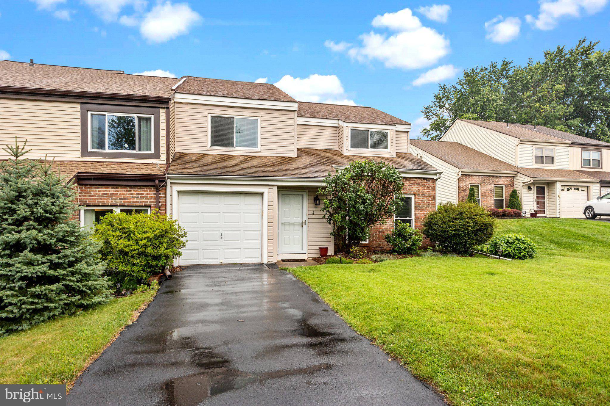 Horsham, PA 19044,14 LOG POND DR