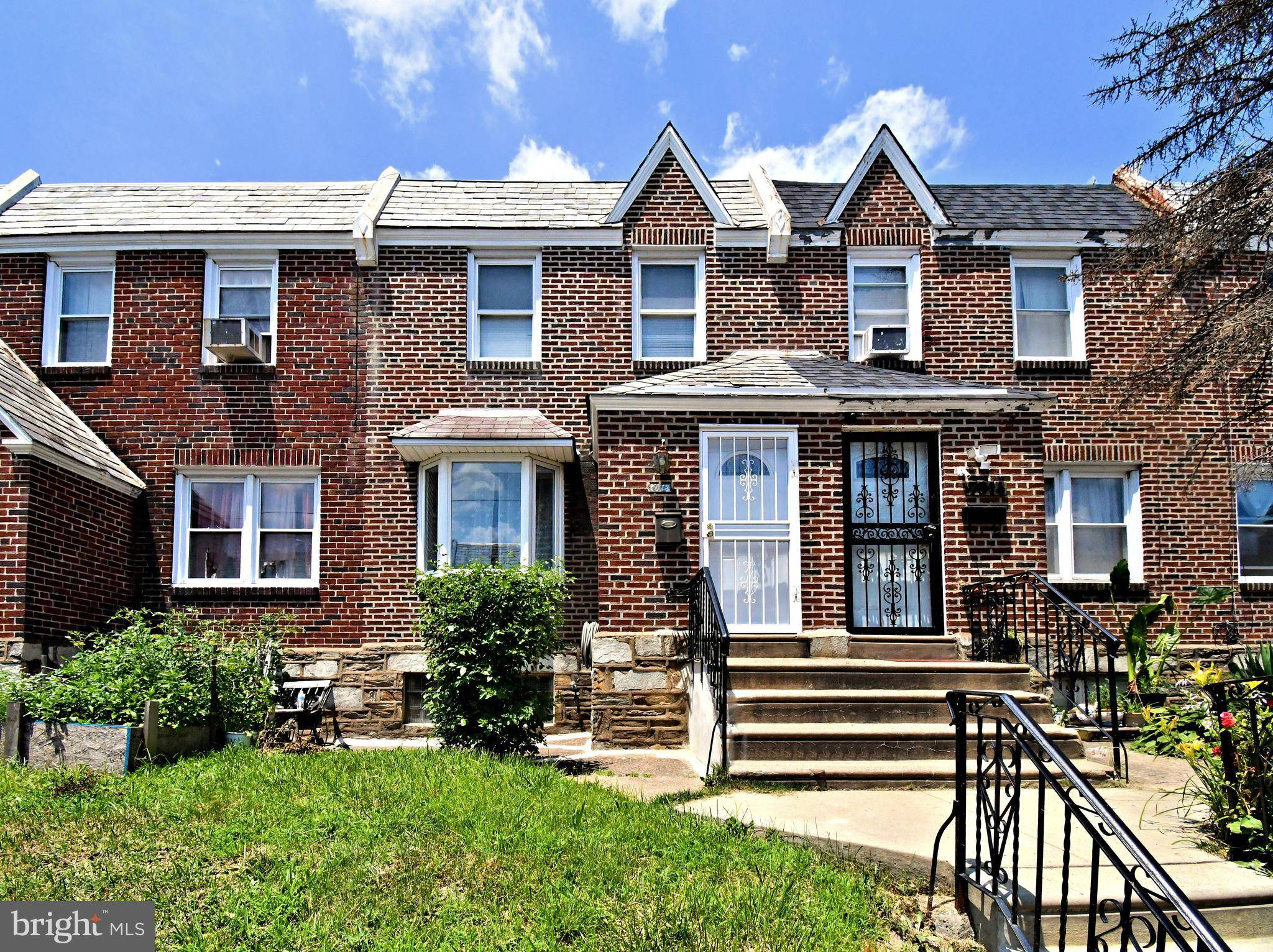 Philadelphia, PA 19149,7012 KINDRED ST