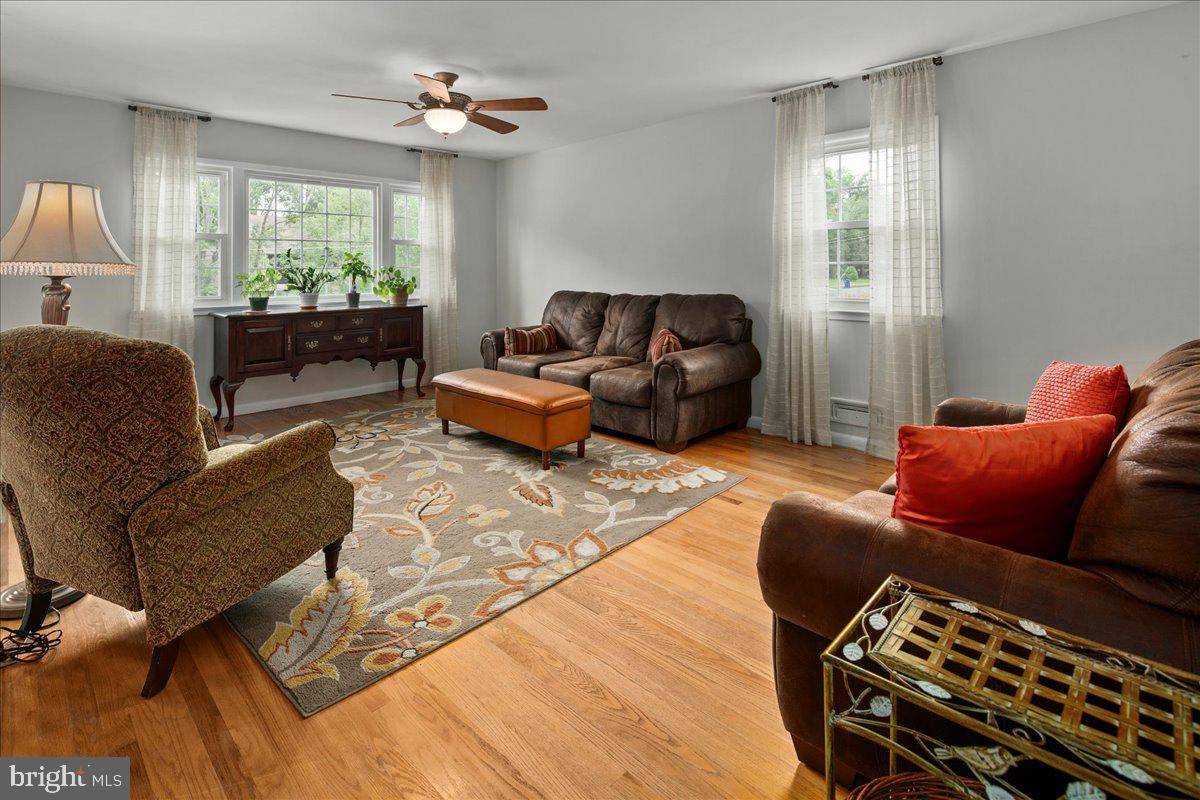 Alexandria, VA 22309,8600 CHERRY VALLEY LN