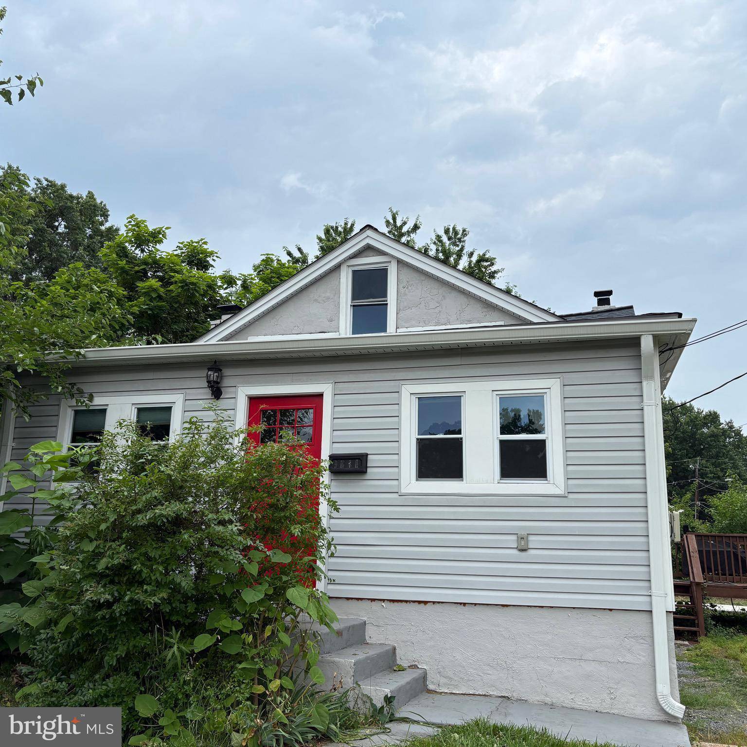 Landover, MD 20785,1201 FIJI AVE