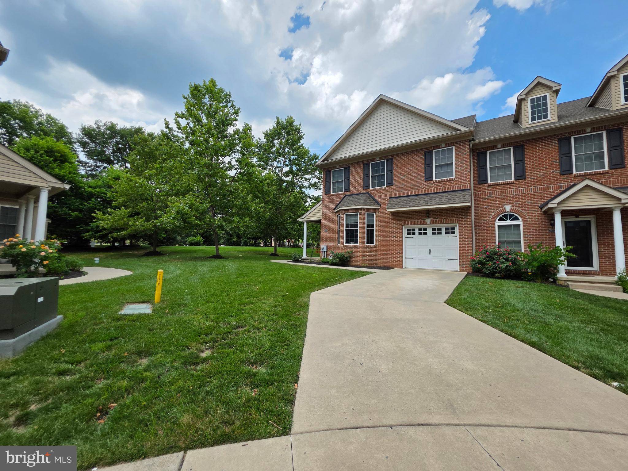 Willow Grove, PA 19090,2736 KEEBLER CT