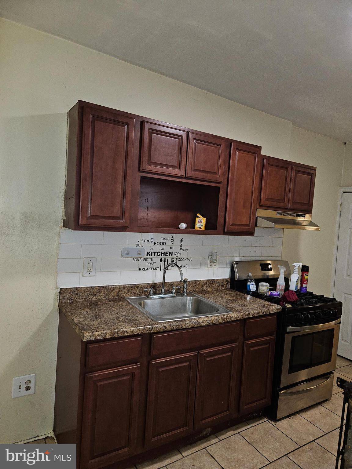 Philadelphia, PA 19132,3050 N SYDENHAM ST