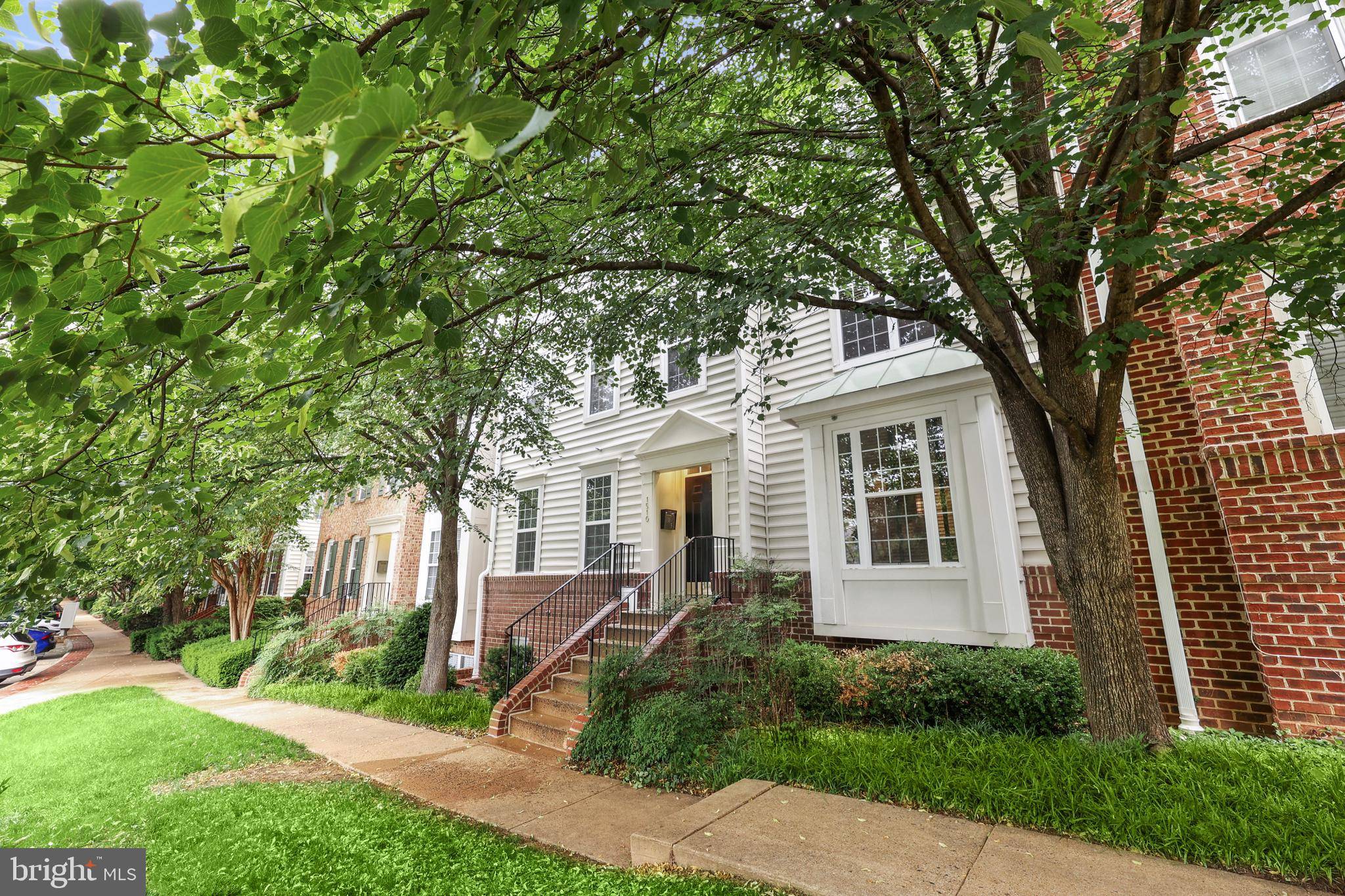 Vienna, VA 22182,1510 NORTHERN NECK DR #102
