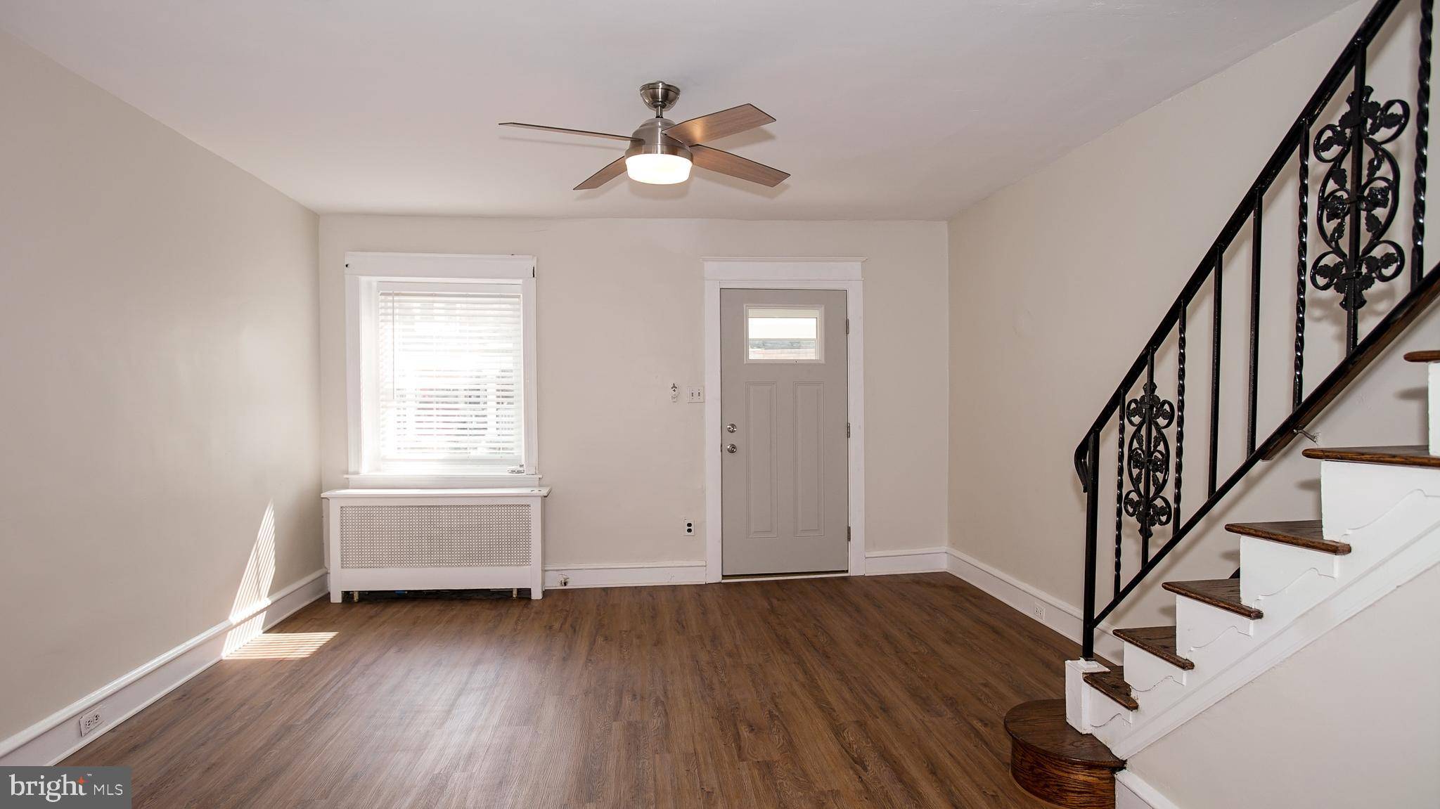 Upper Darby, PA 19082,327 MARGATE RD