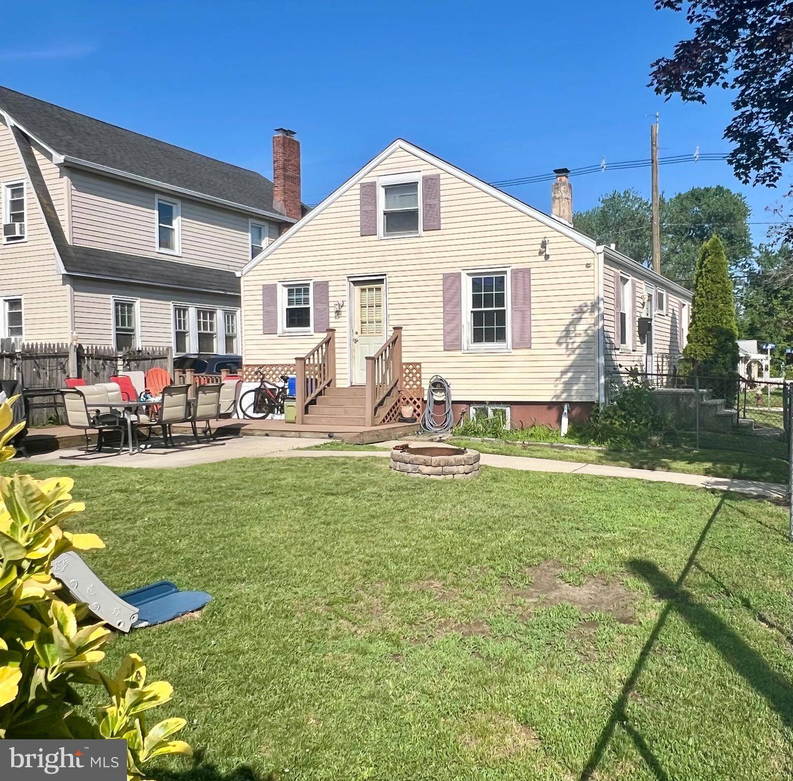 Hamilton, NJ 08610,164 LILLIAN AVE