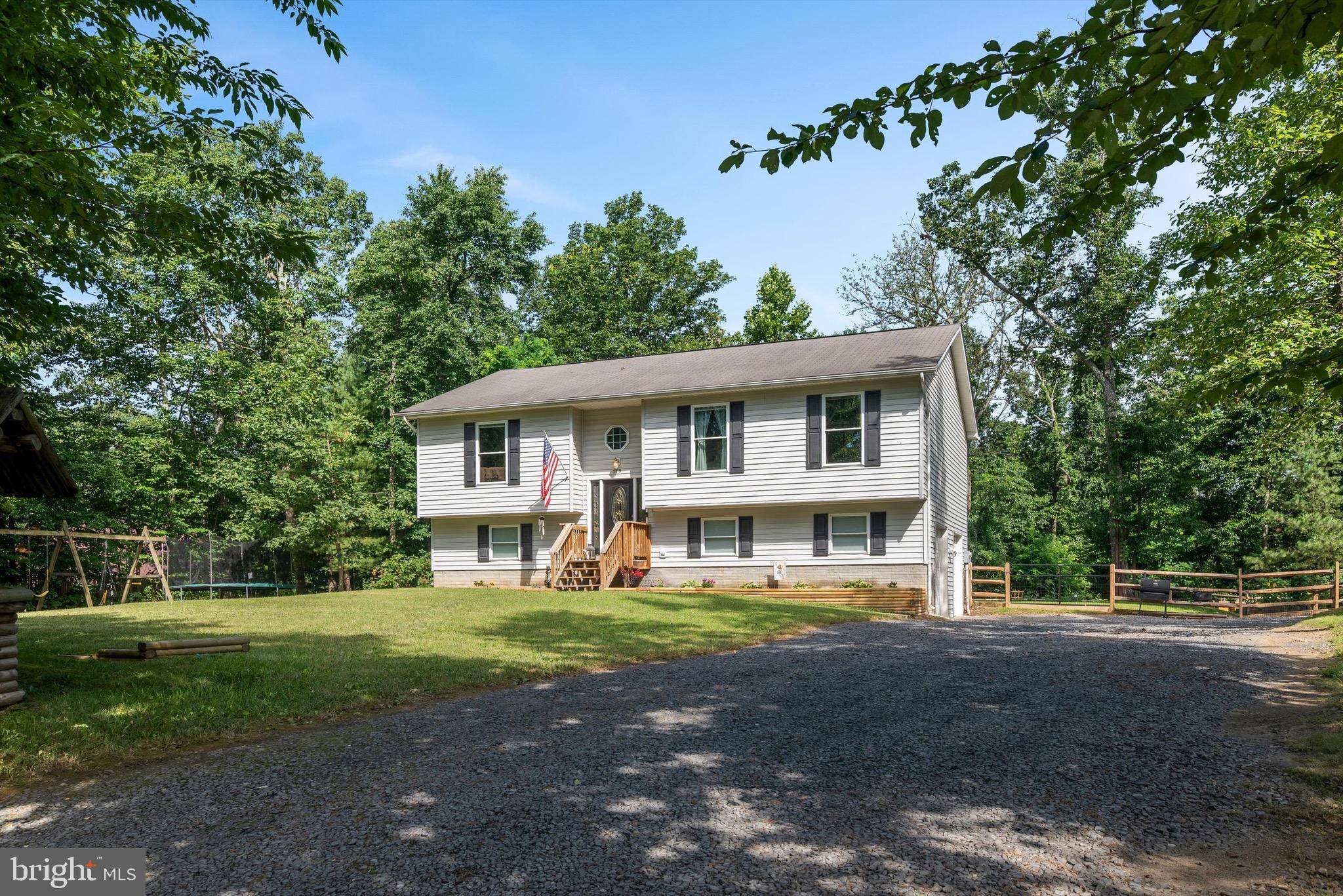 Front Royal, VA 22630,779 WESTERN LN