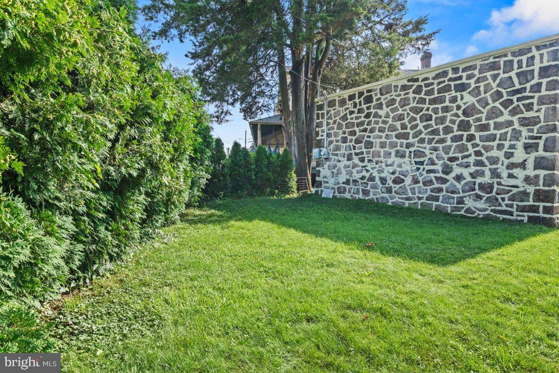 Ambler, PA 19002,0 RENFREW AVE