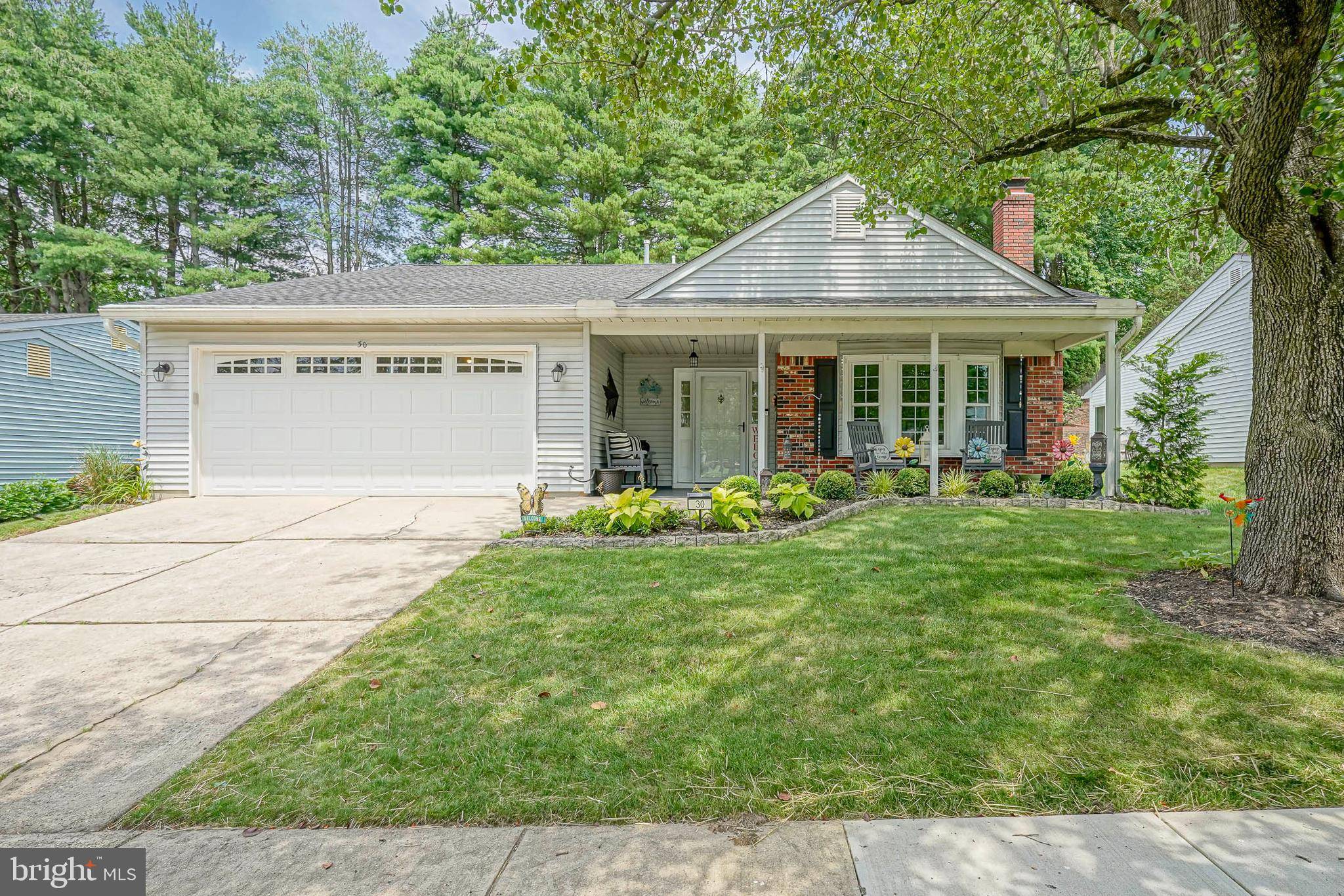Columbus, NJ 08022,30 DEEP HOLLOW LN N