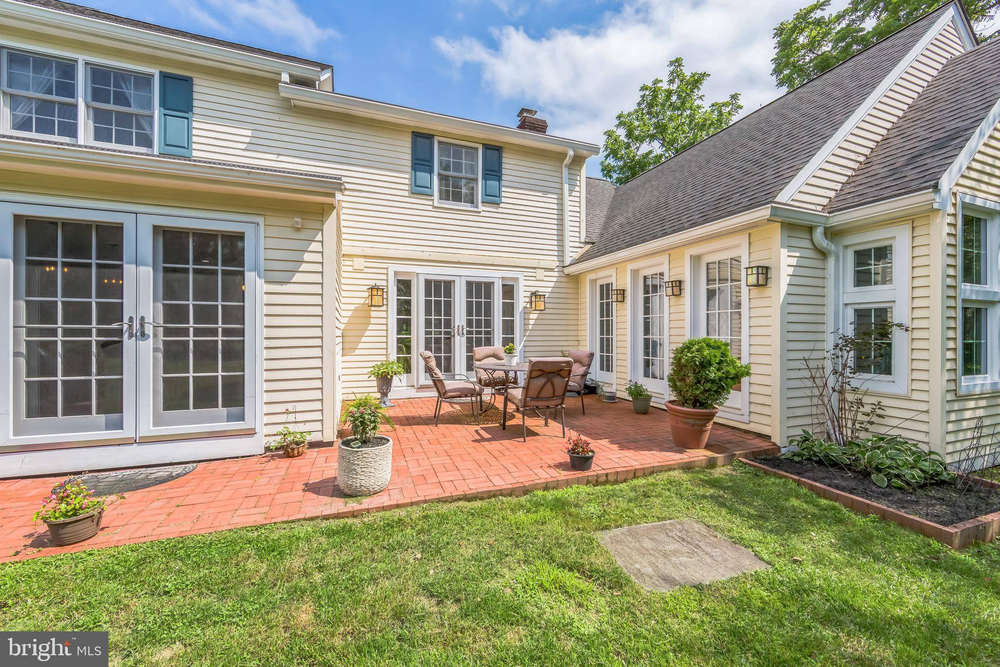 Lower Gwynedd, PA 19002,717 EVANS RD
