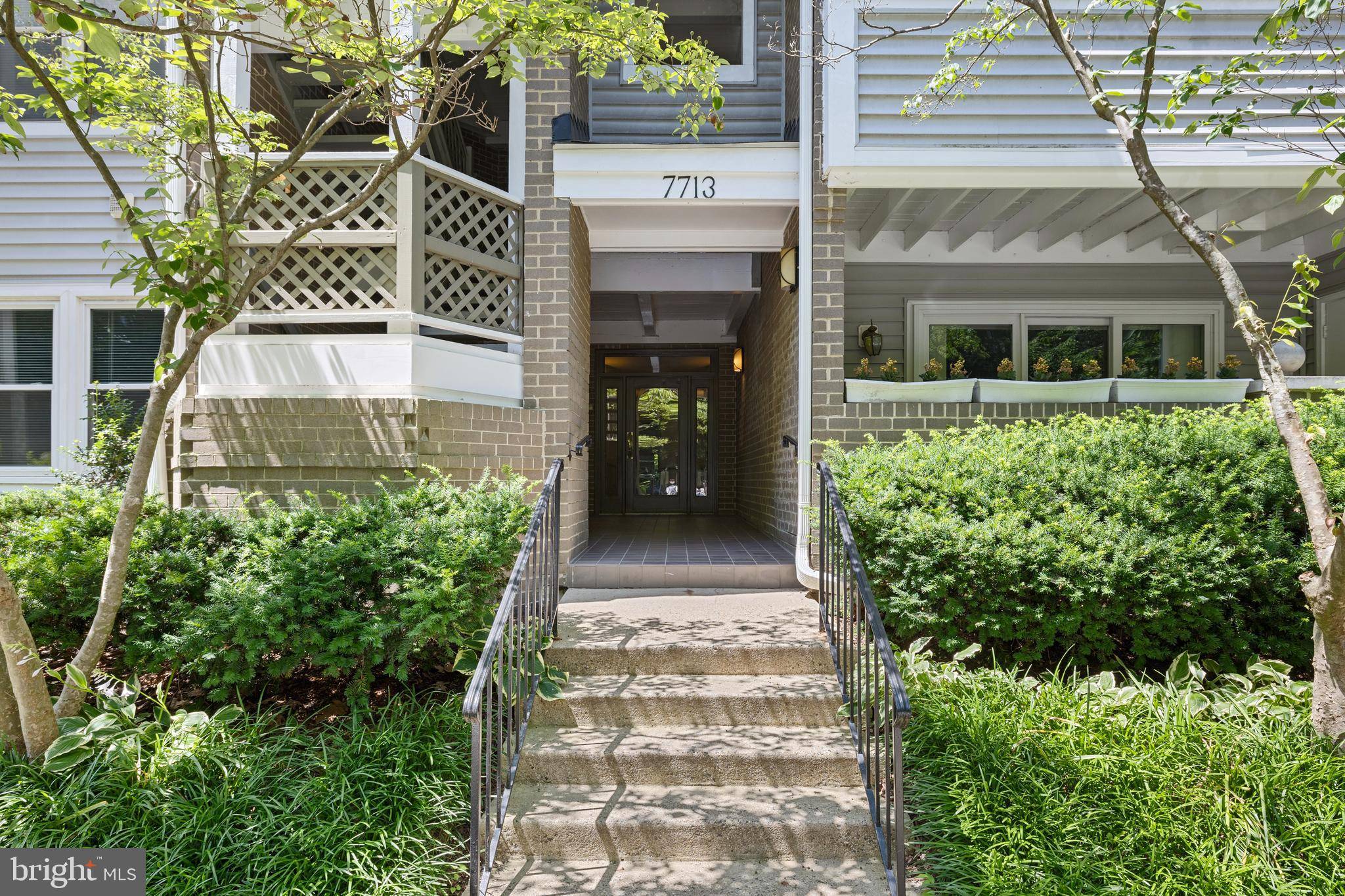 Annandale, VA 22003,7713 LAFAYETTE FOREST DR #22