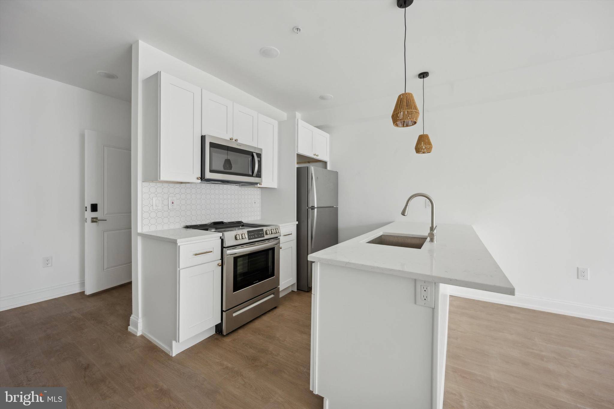 Philadelphia, PA 19130,1614 RIDGE AVE #207