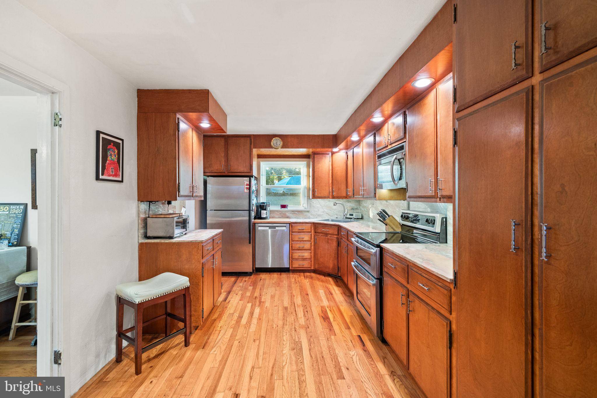 Southampton, PA 18966,764 CYBUS WAY
