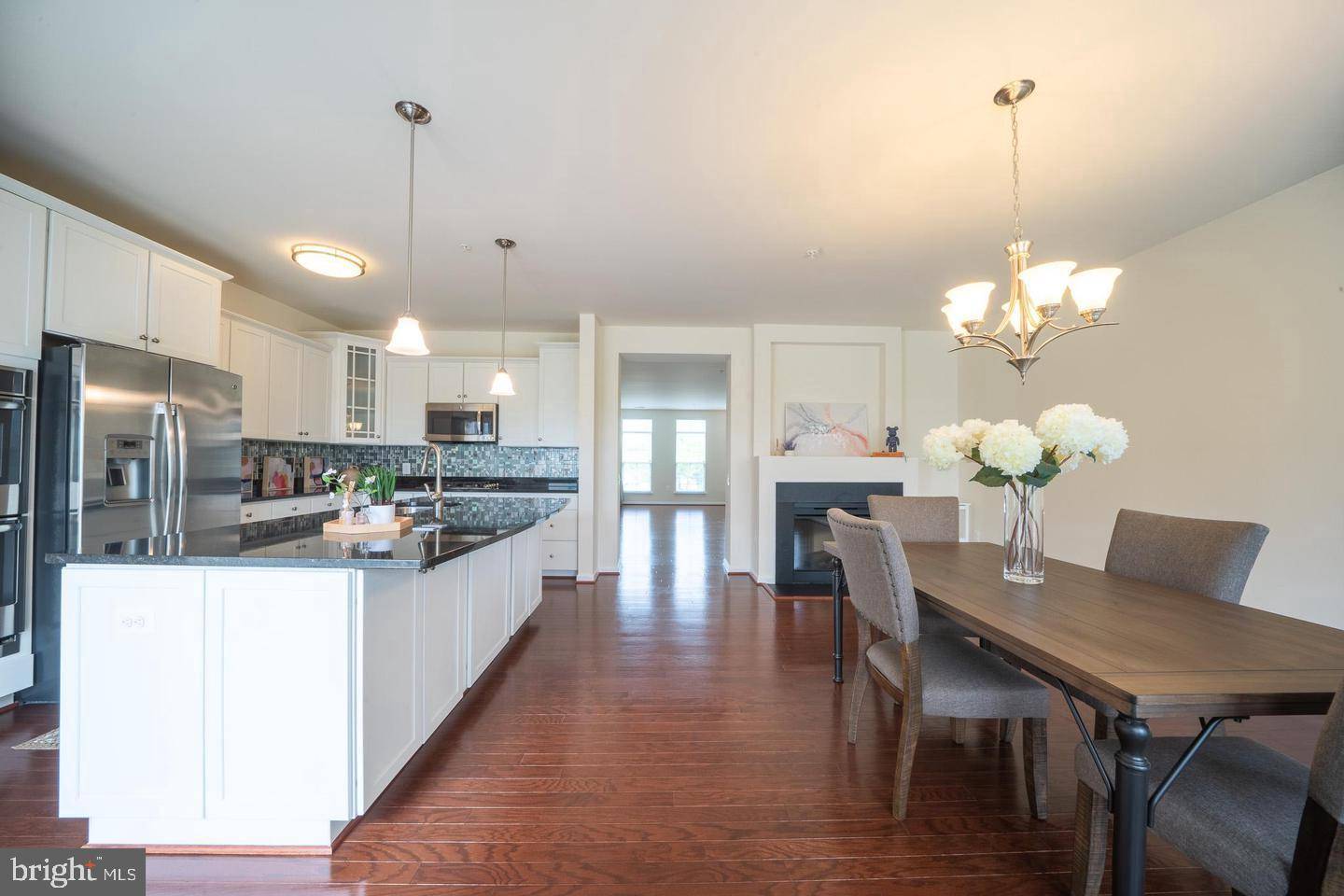 Chantilly, VA 20152,43518 STONECLIFF TER