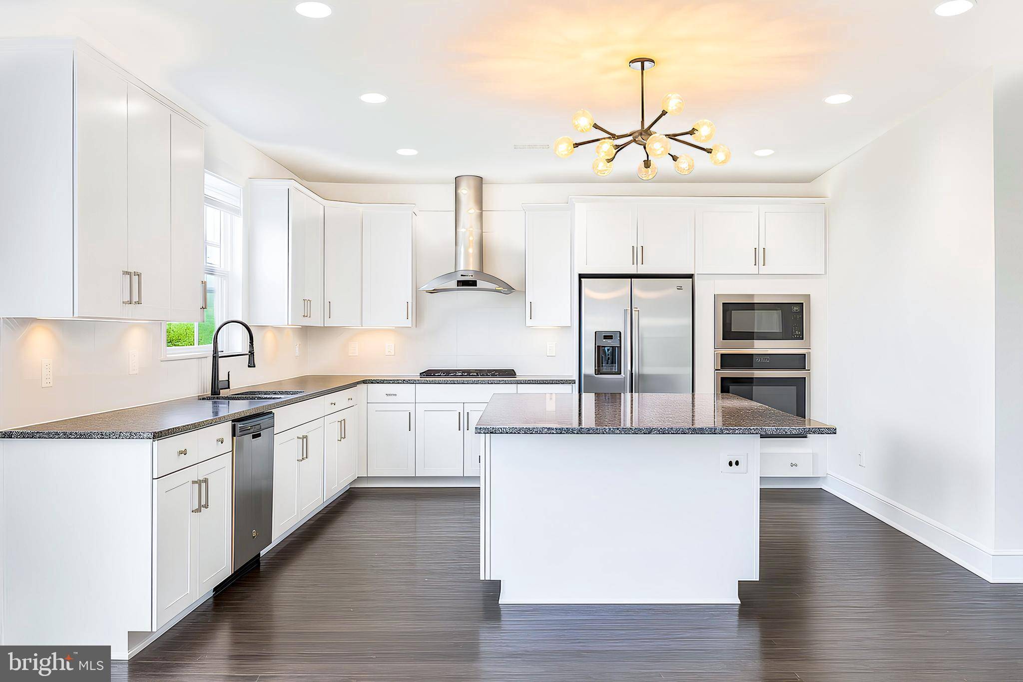 Chantilly, VA 20152,25487 BYRNES CROSSING DR
