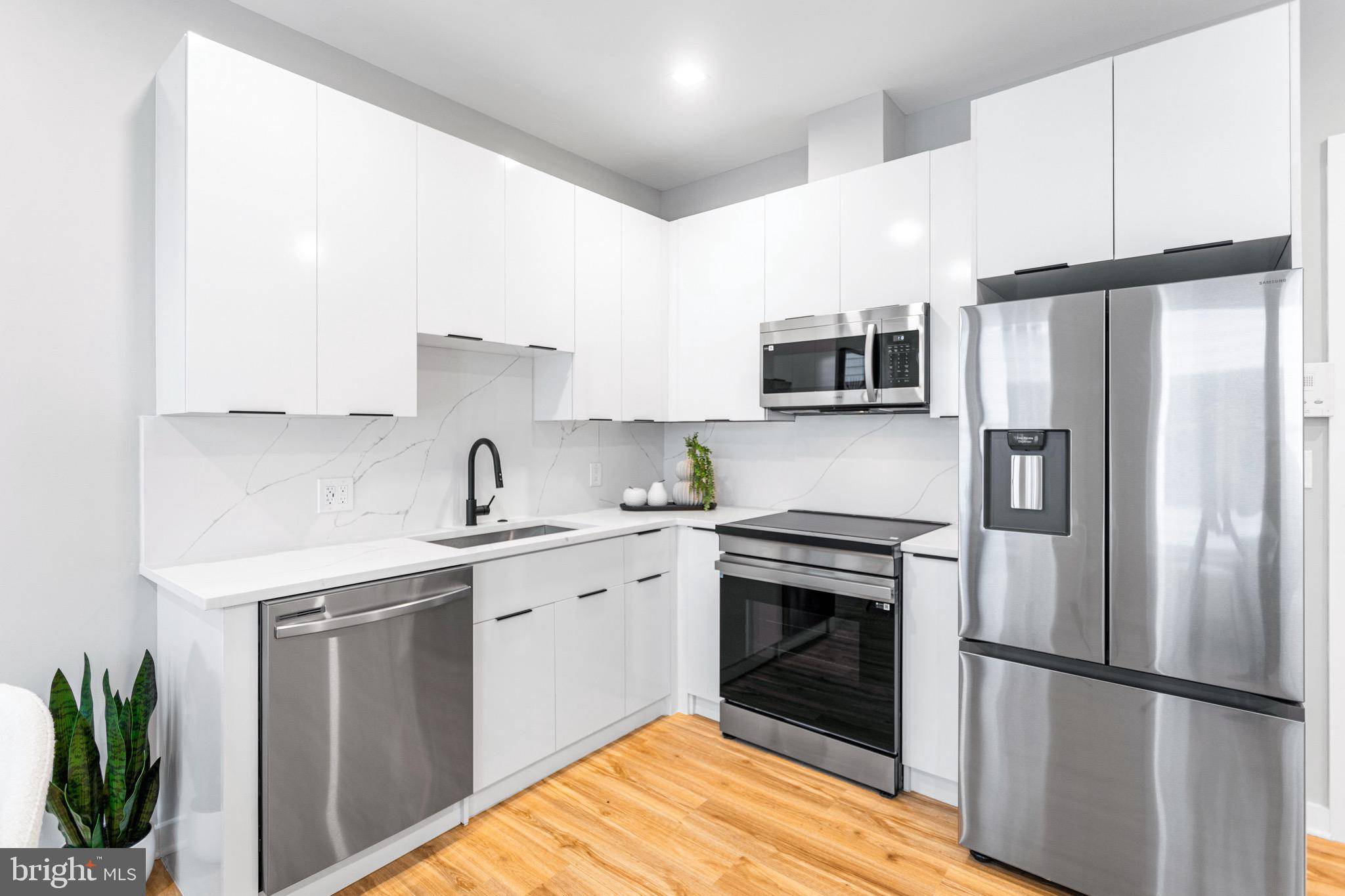 Washington, DC 20002,1358 FLORIDA AVE NE #207