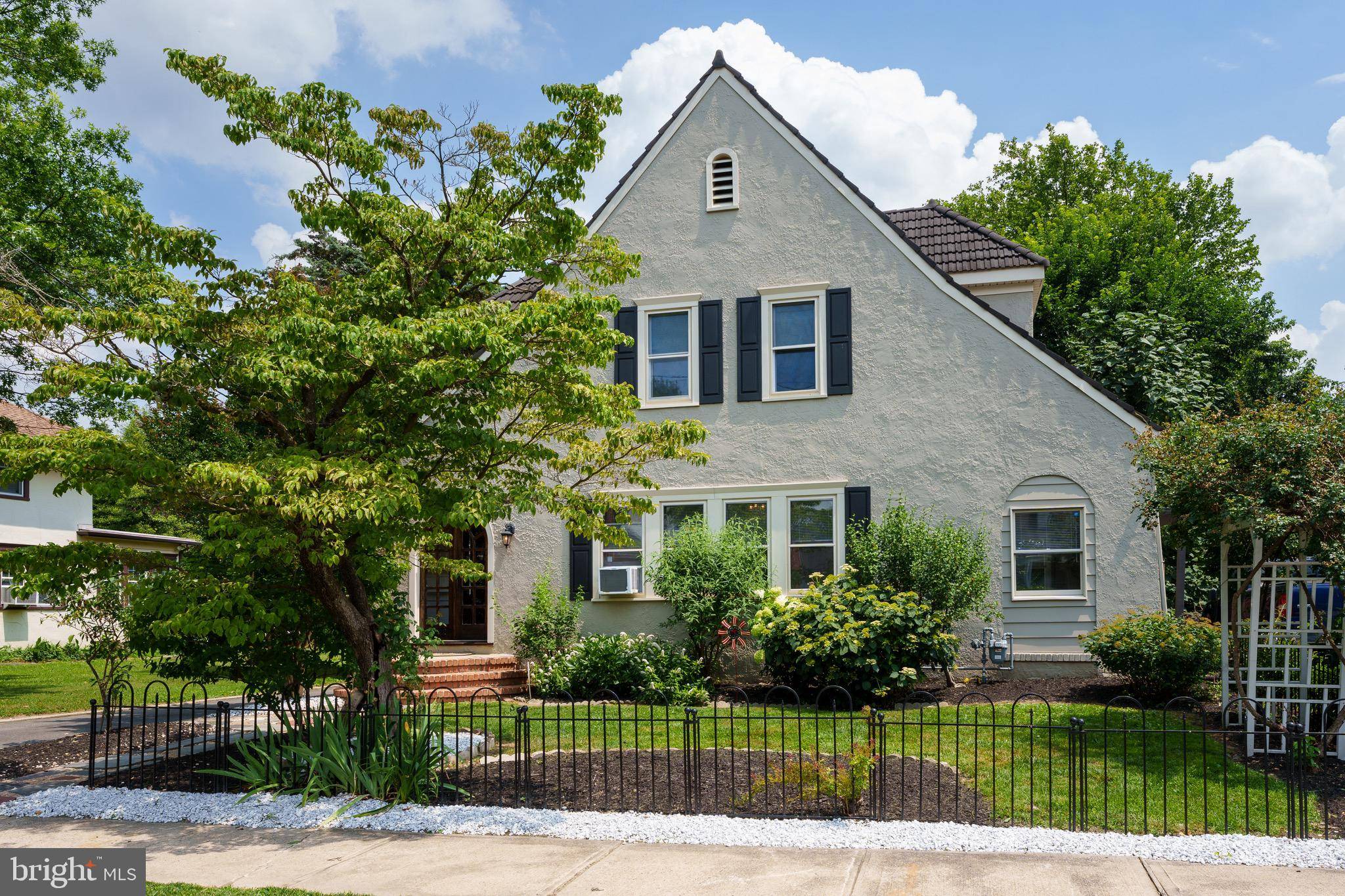 Ewing, NJ 08618,524 GREENWAY AVE