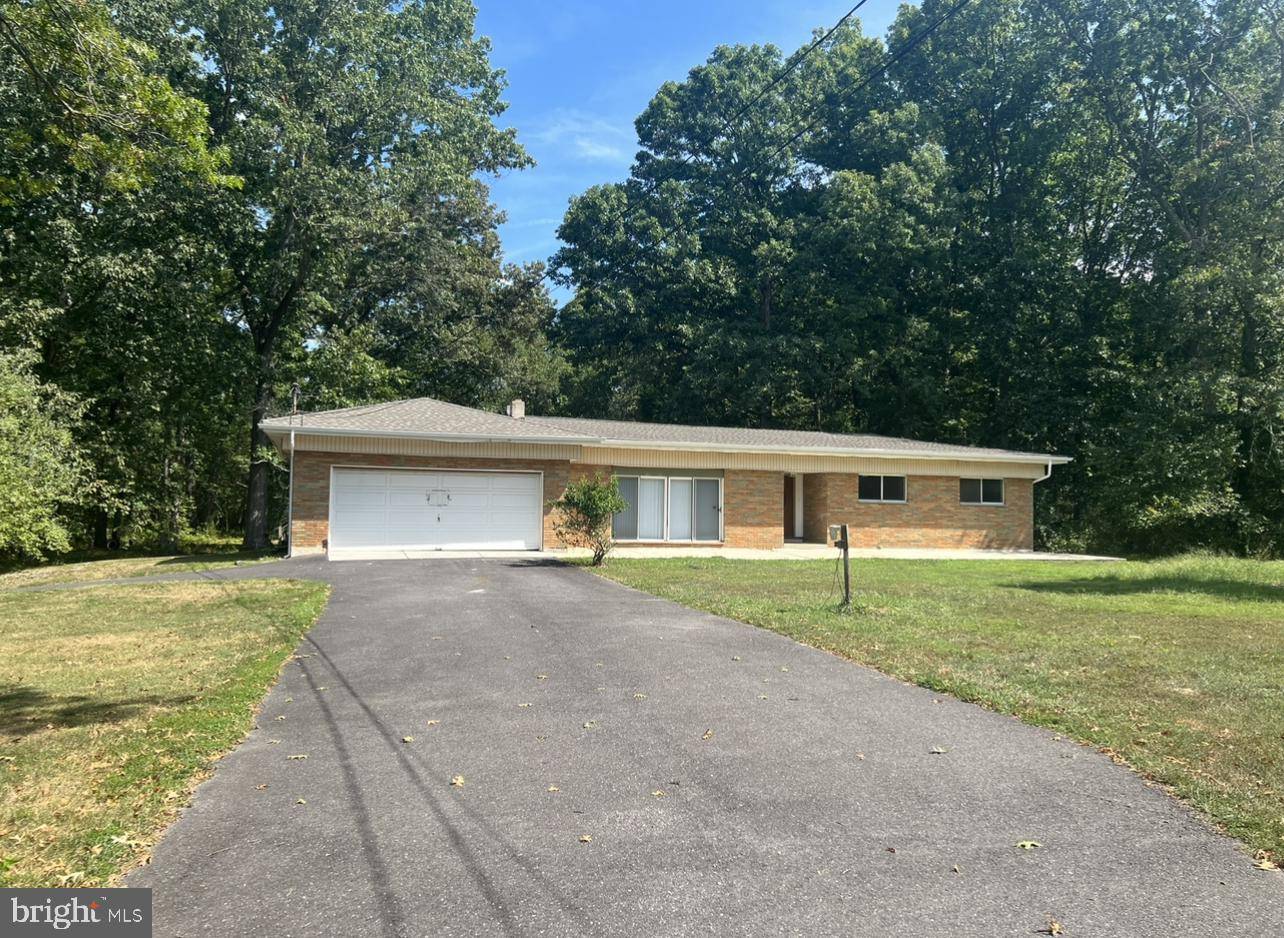 Williamstown, NJ 08094,1296 JANVIER RD