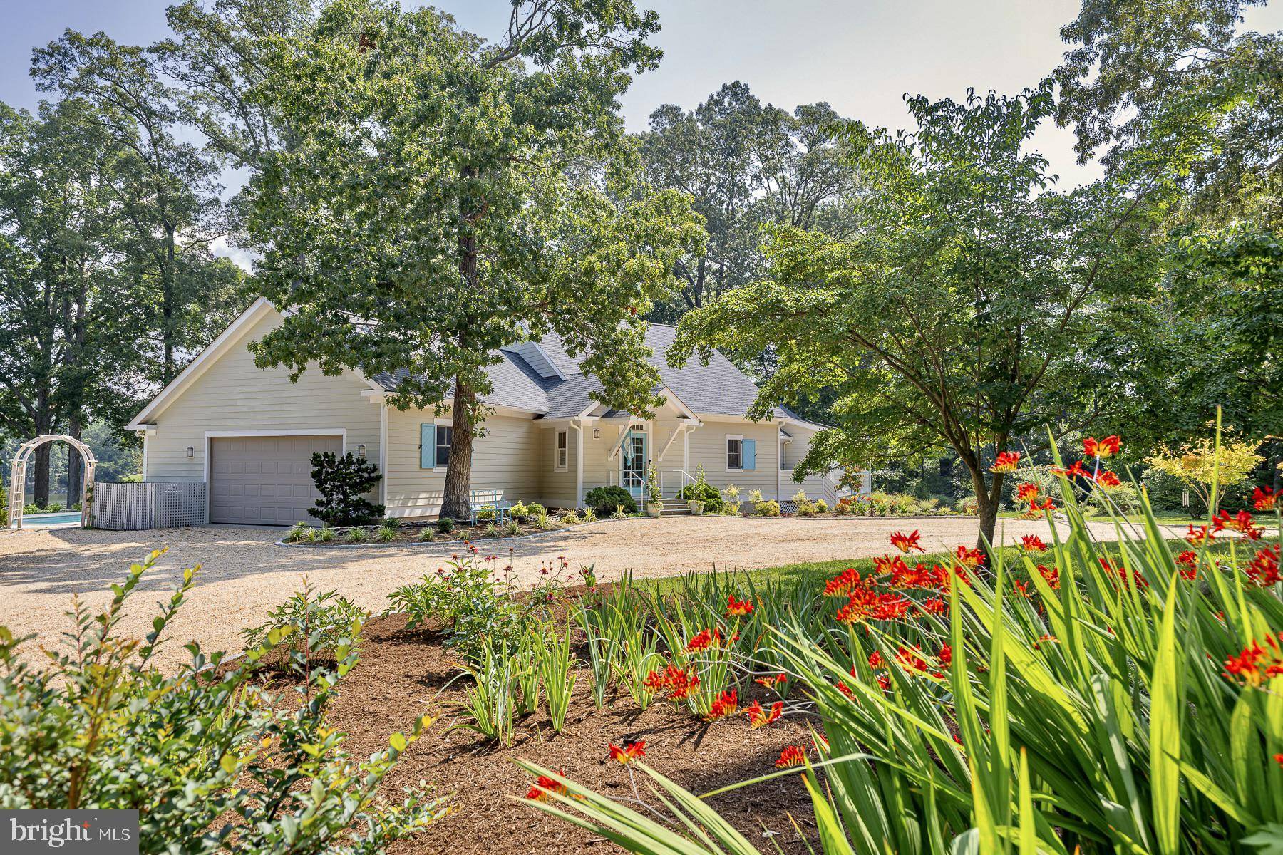 White Stone, VA 22578,230 BREEZY POINT