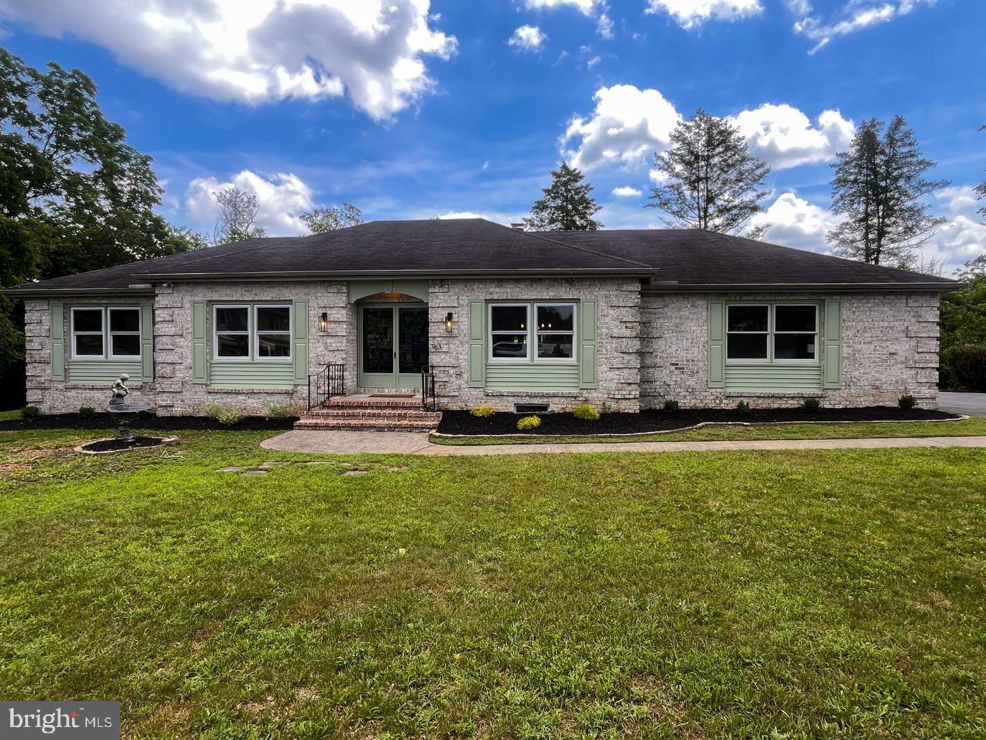 Palmyra, PA 17078,163 EVERGREEN LN