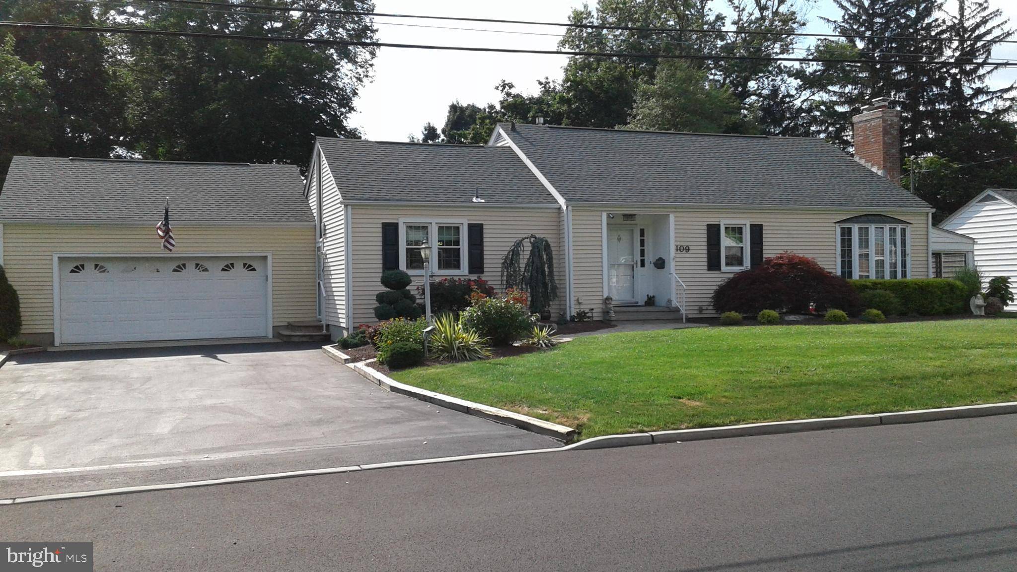 Hightstown, NJ 08520,109 ORCHARD AVE
