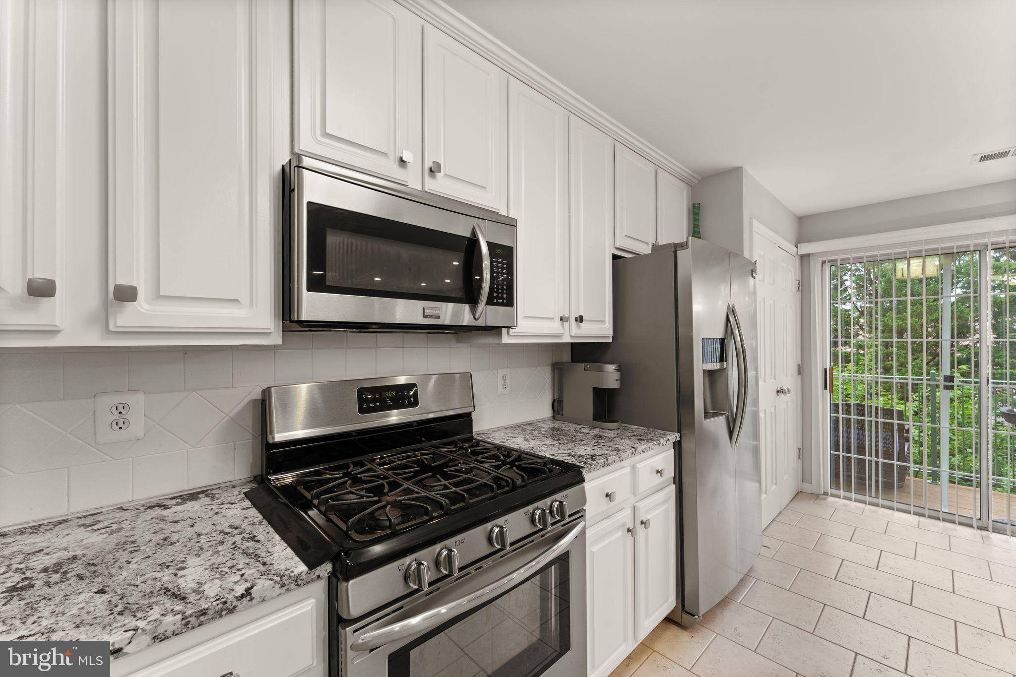 Reston, VA 20191,11890 BRETON CT #8B