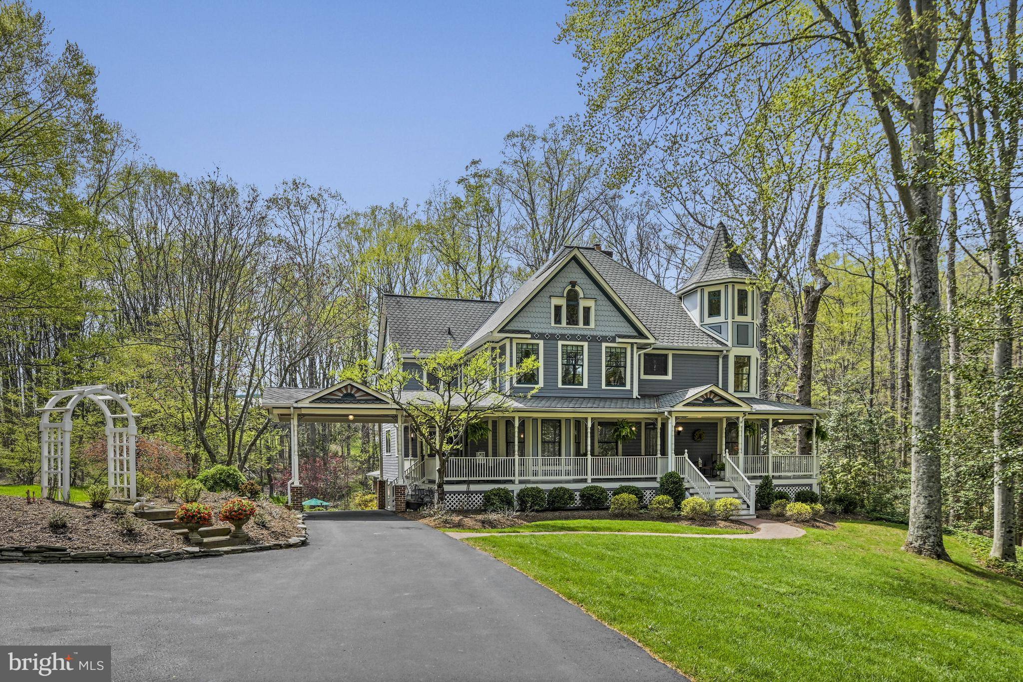 Great Falls, VA 22066,204 RIVER PARK DR