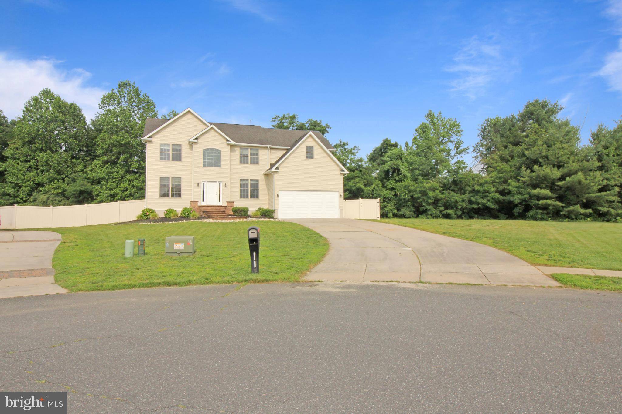 Sewell, NJ 08080,5 CHRYSANTHEMUM CT
