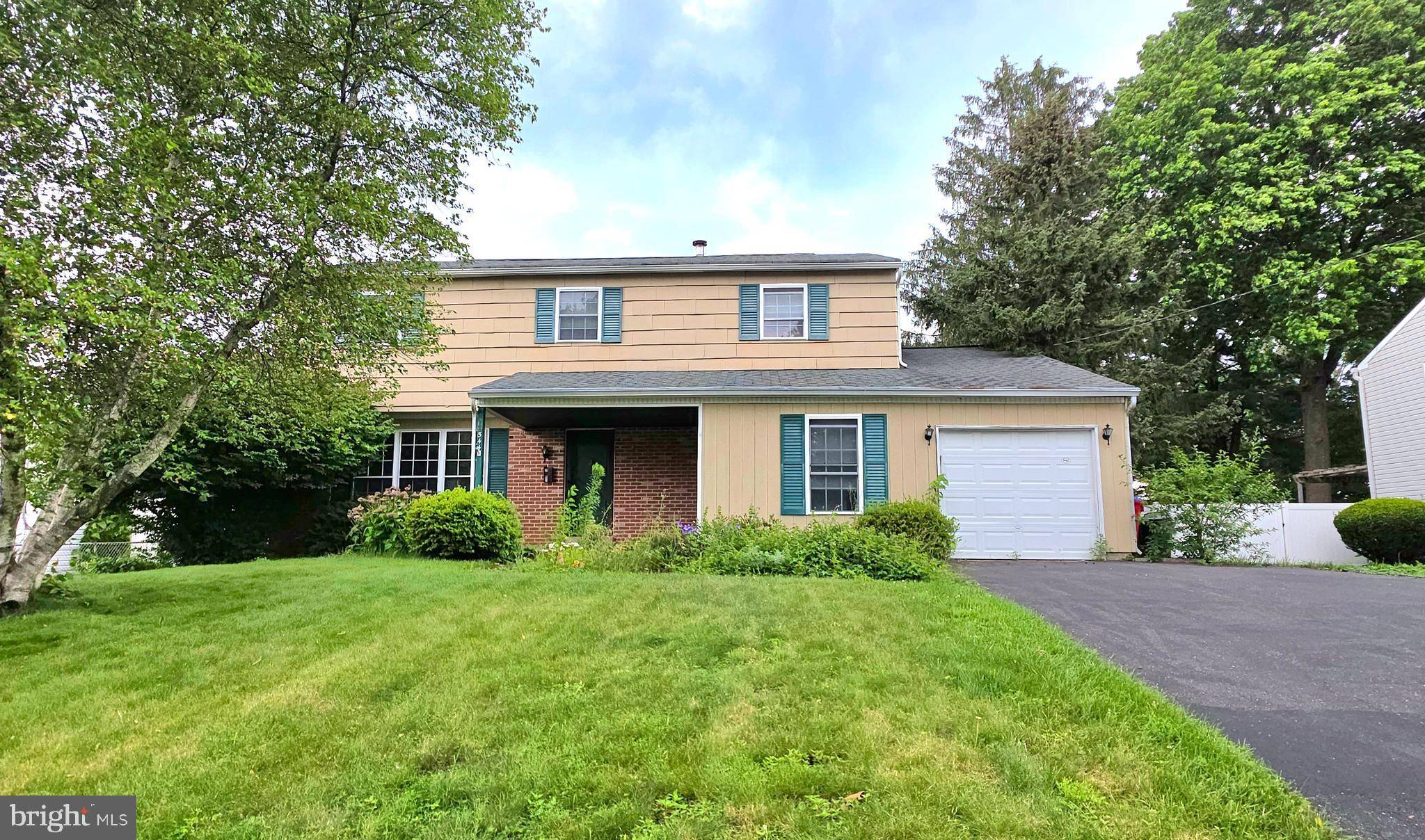 Warminster, PA 18974,544 PENROSE LN