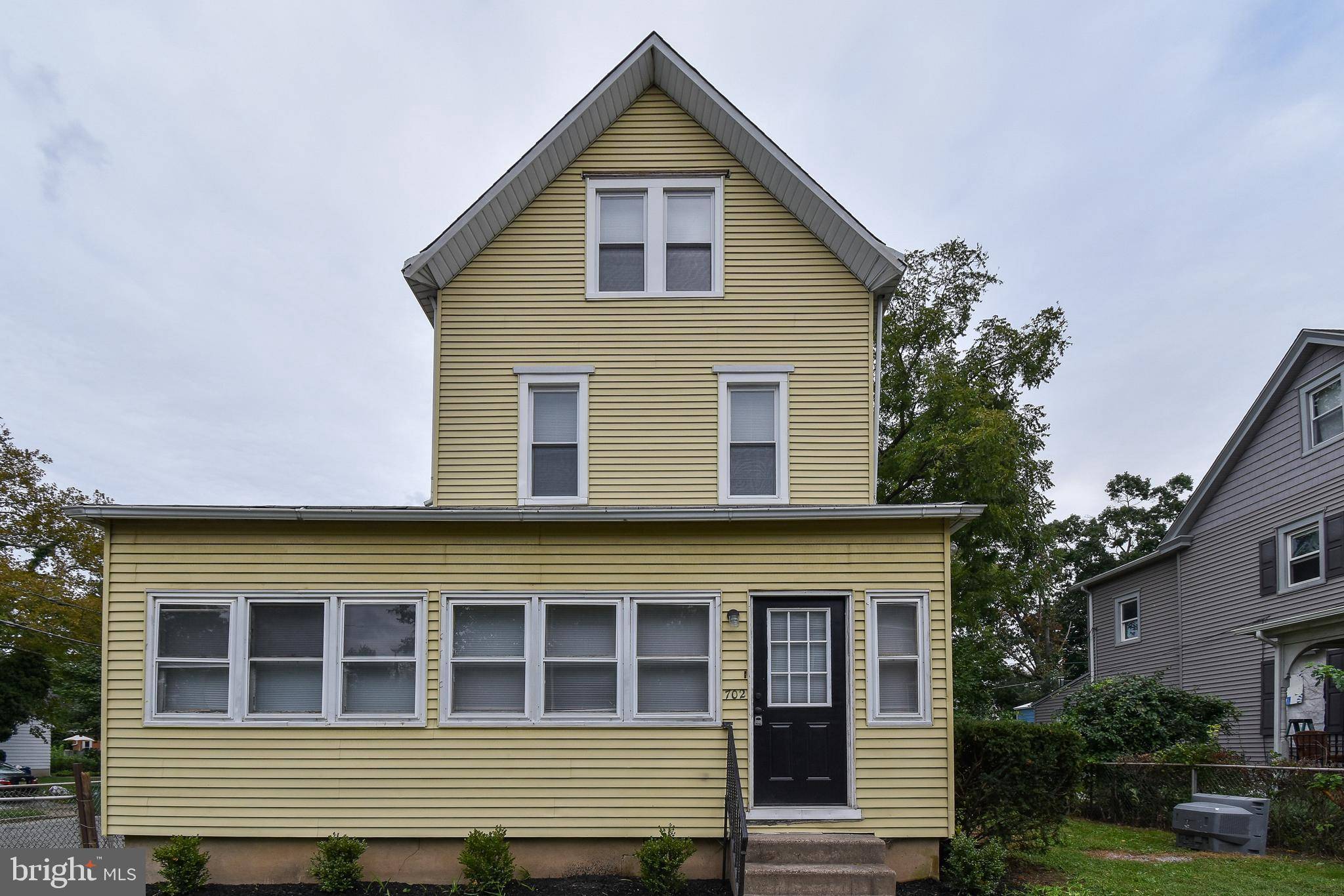 Palmyra, NJ 08065,702 PARRY AVE #APT A (FRONT)
