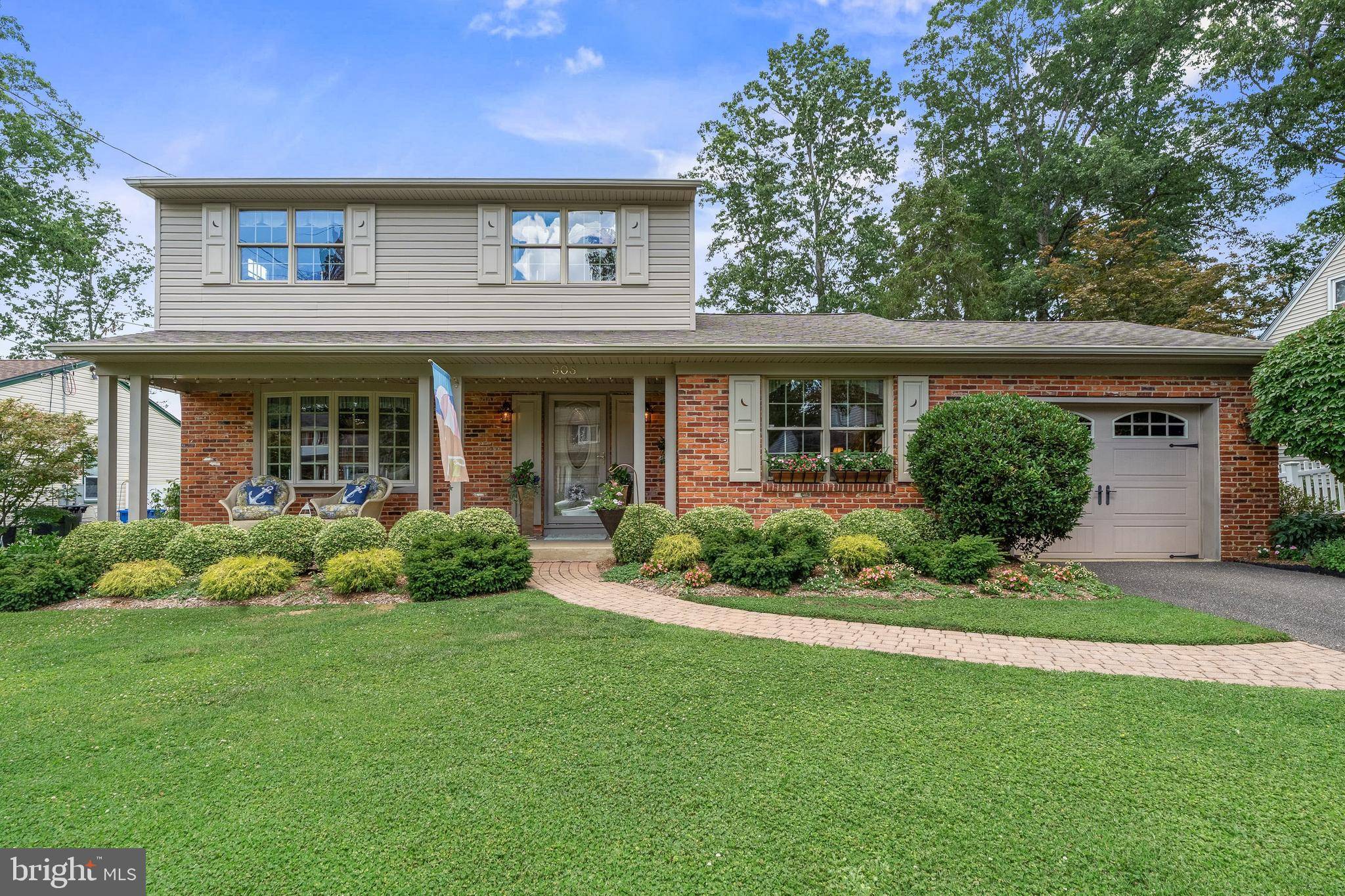 Turnersville, NJ 08012,908 ACADIA DR