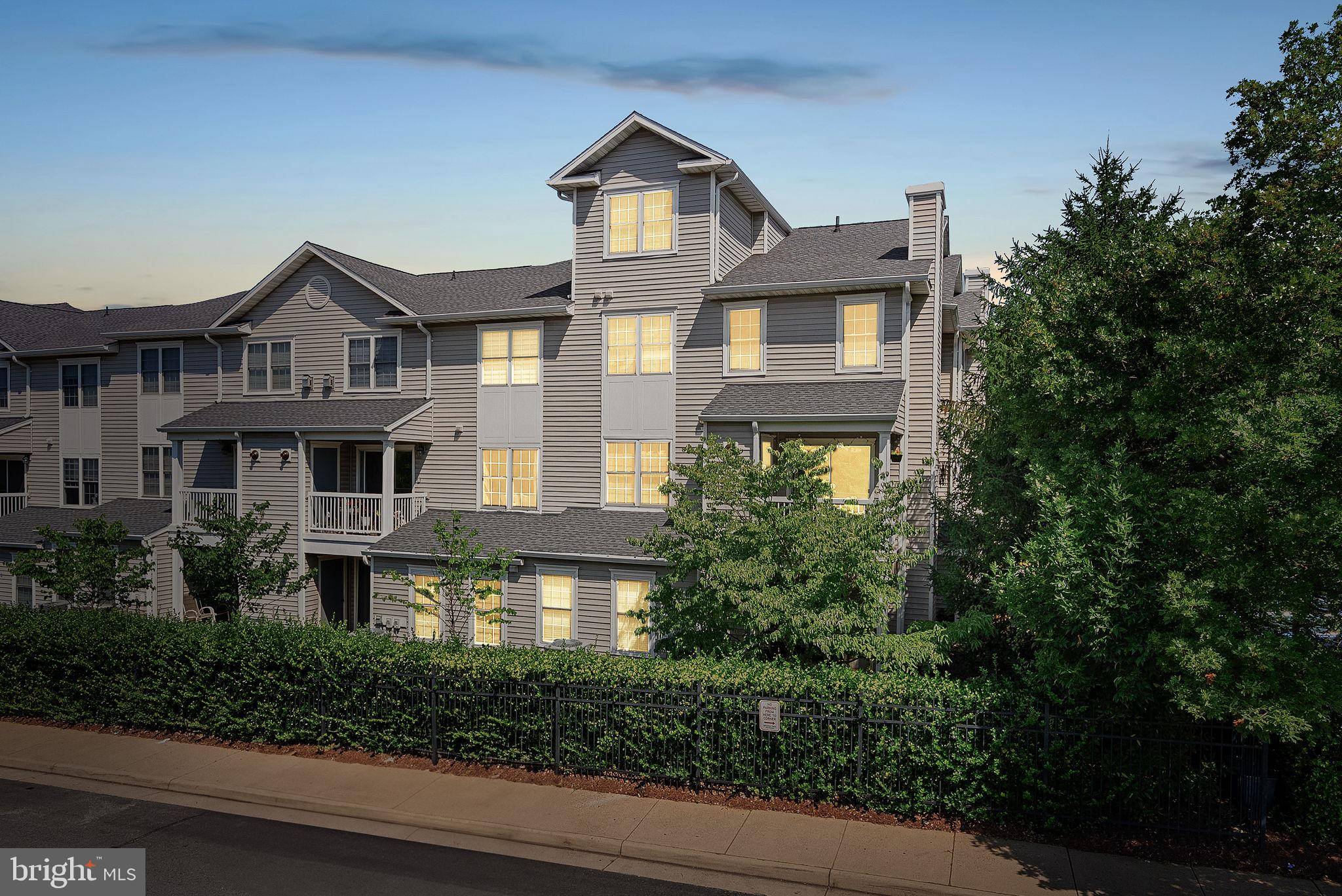 Fairfax, VA 22033,12797 FAIR BRIAR LN