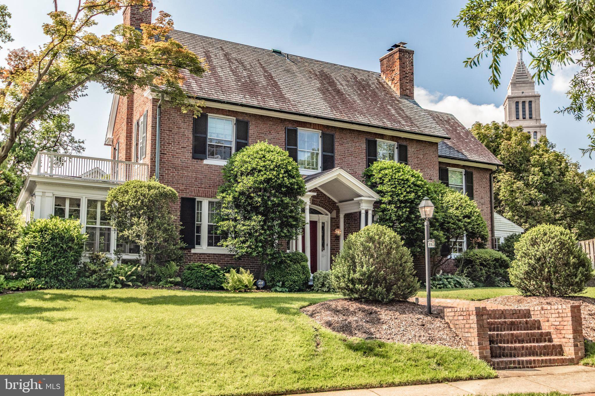 Alexandria, VA 22301,206 N VIEW TER