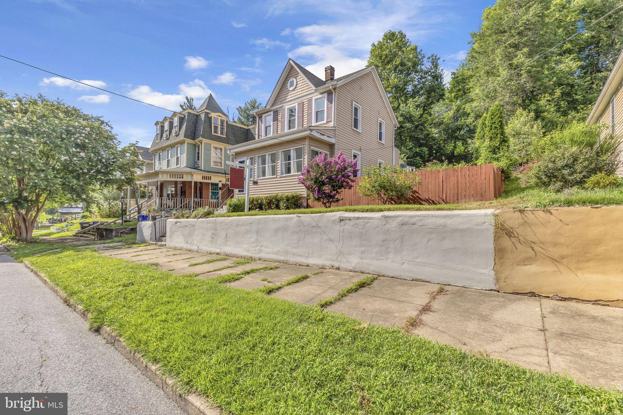 Brunswick, MD 21716,709 E POTOMAC ST