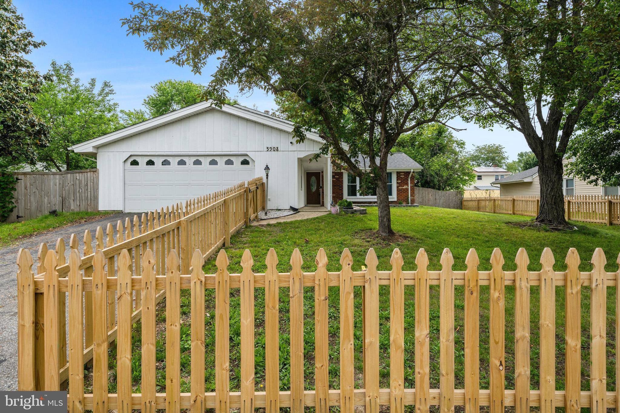 Waldorf, MD 20601,5908 MICHAEL RD
