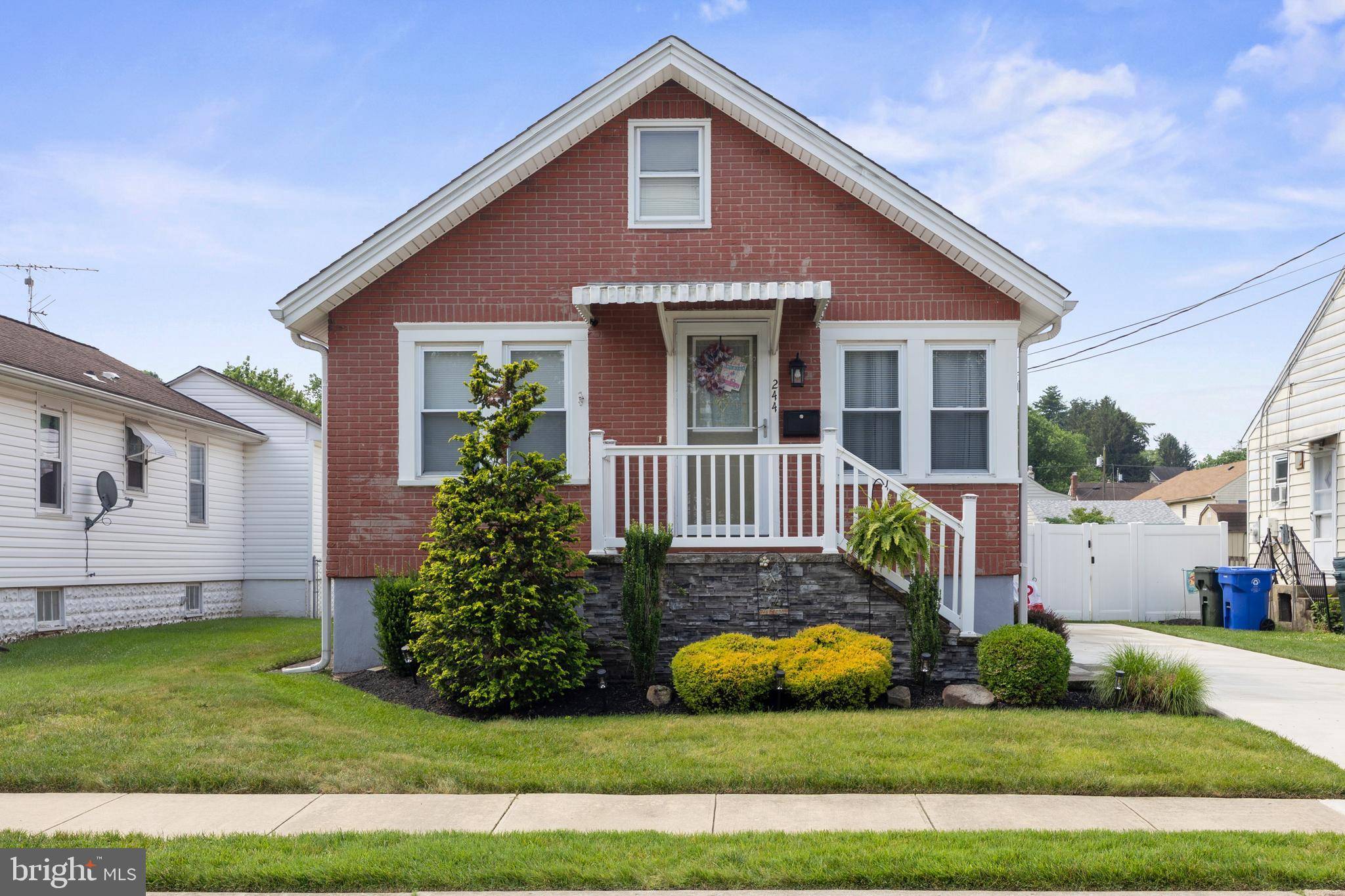 Burlington, NJ 08016,244 FERNWOOD AVE