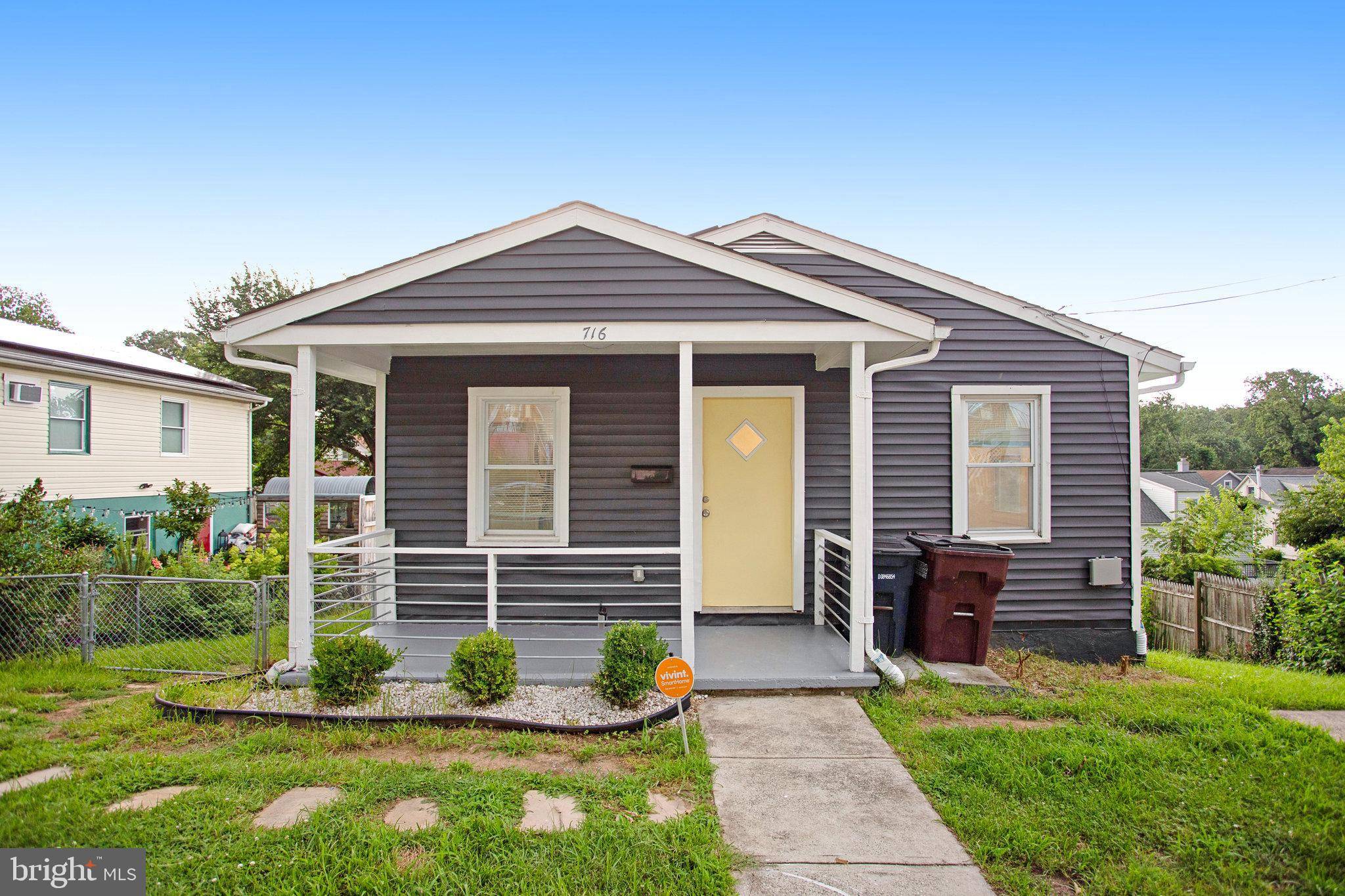 Capitol Heights, MD 20743,716 LARCHMONT AVE