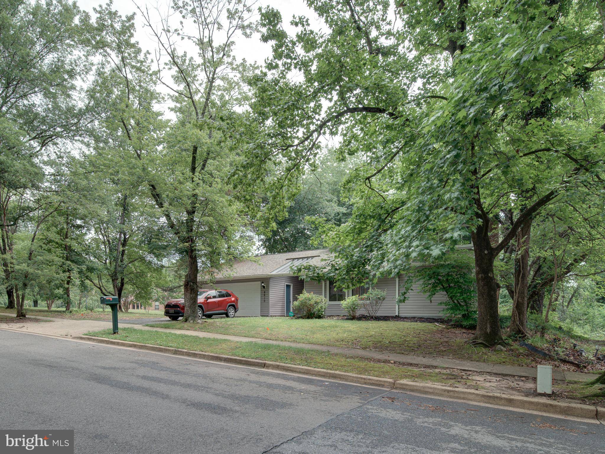 Upper Marlboro, MD 20772,8610 MONMOUTH DR