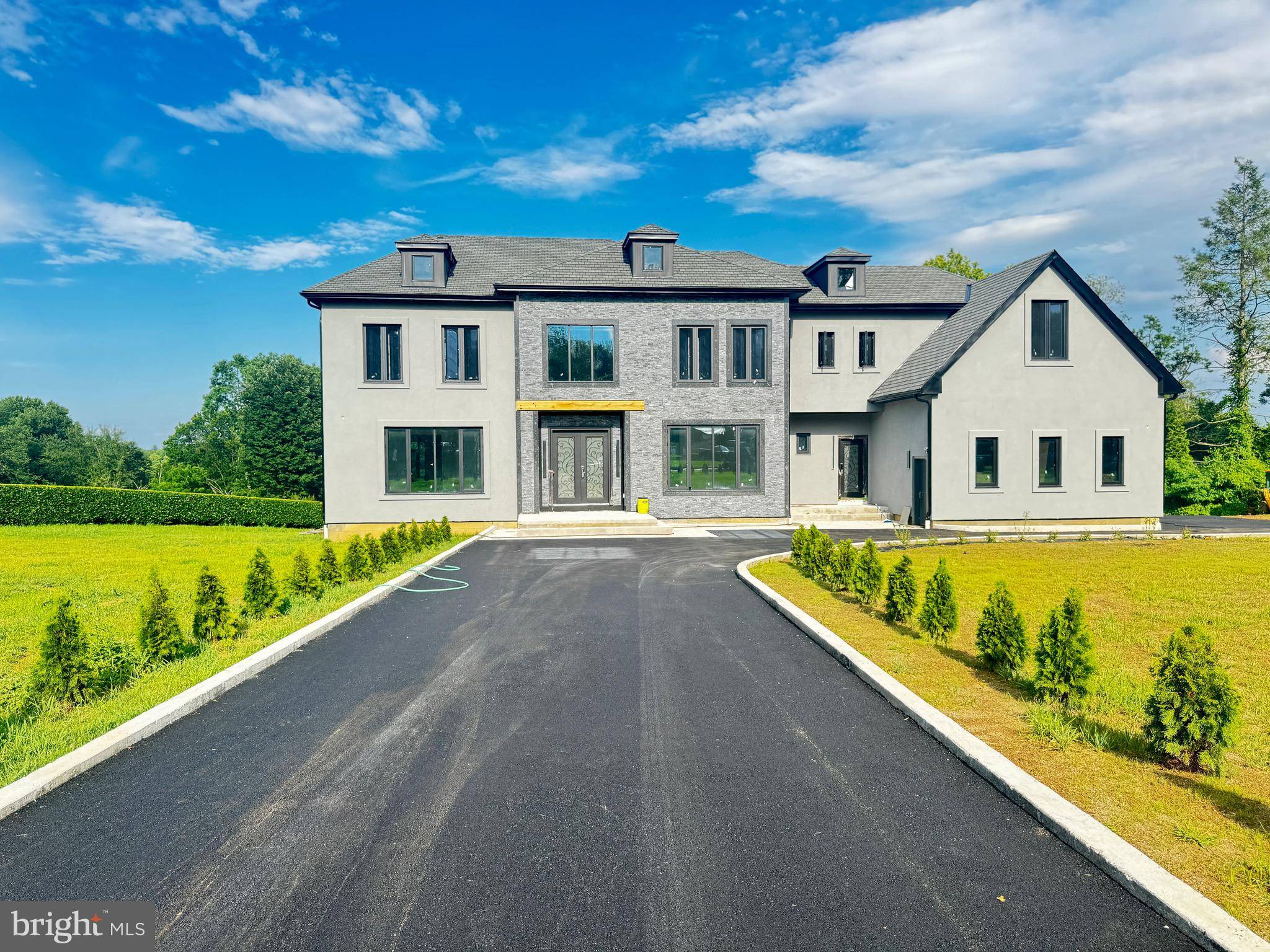 Huntingdon Valley, PA 19006,1047 WELSH RD