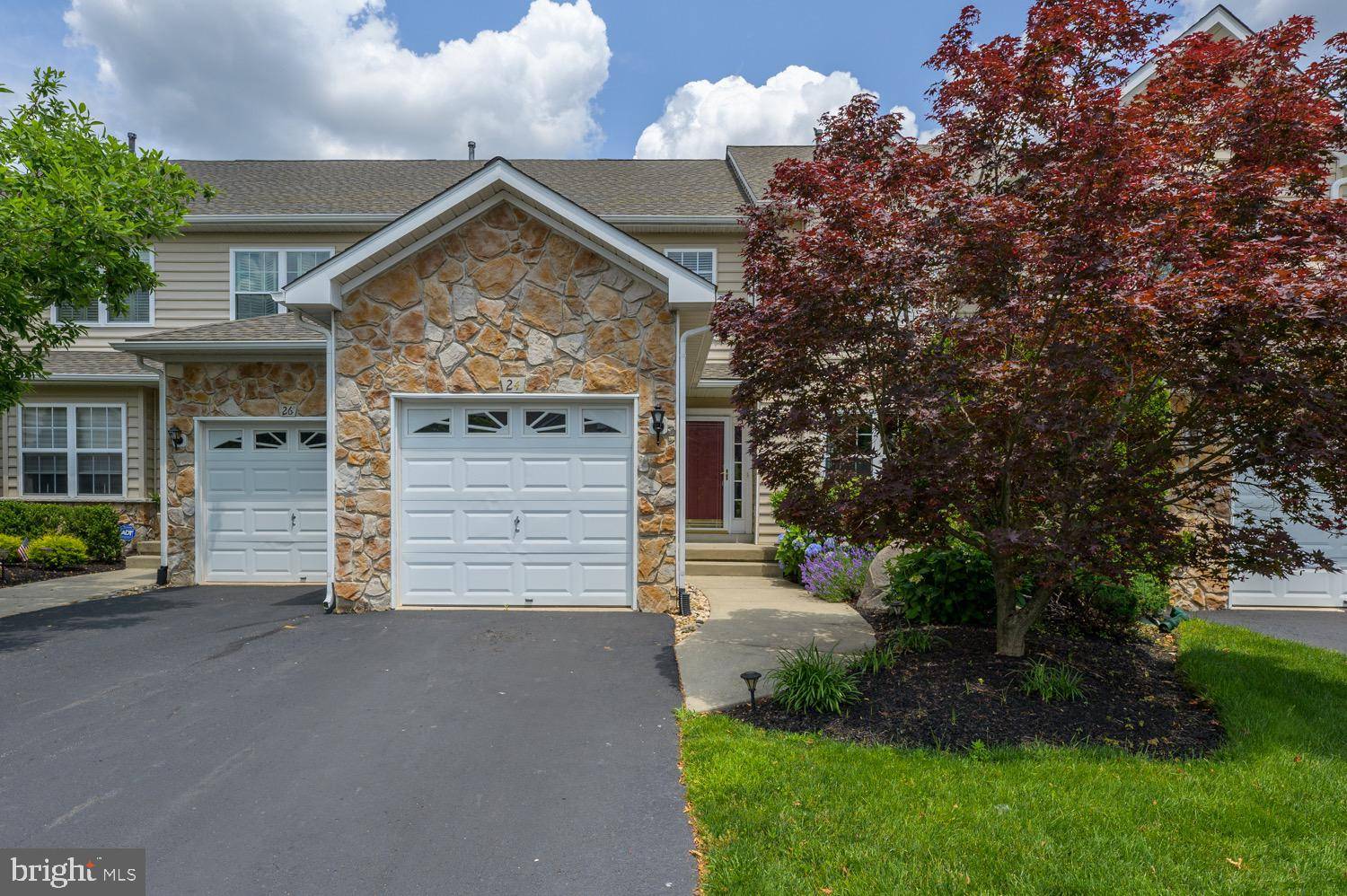 Moorestown, NJ 08057,24 HOGAN WAY