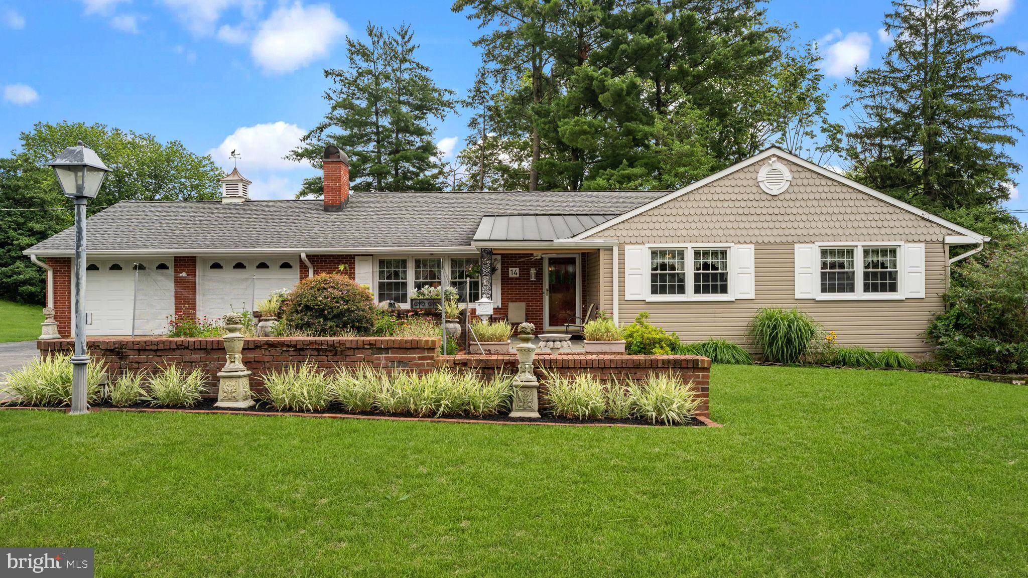 Trenton, NJ 08638,14 FARM RD
