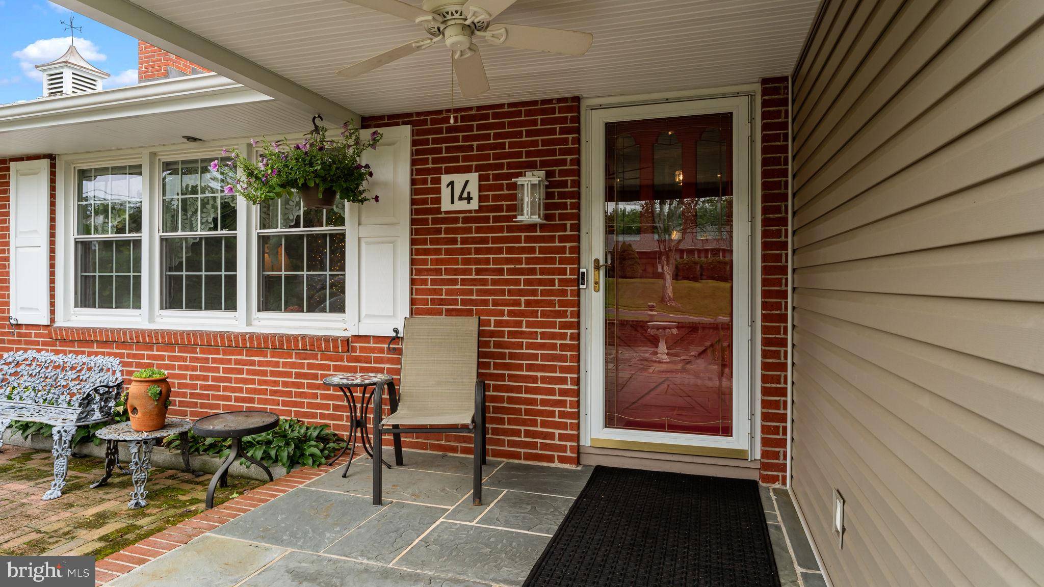 Trenton, NJ 08638,14 FARM RD