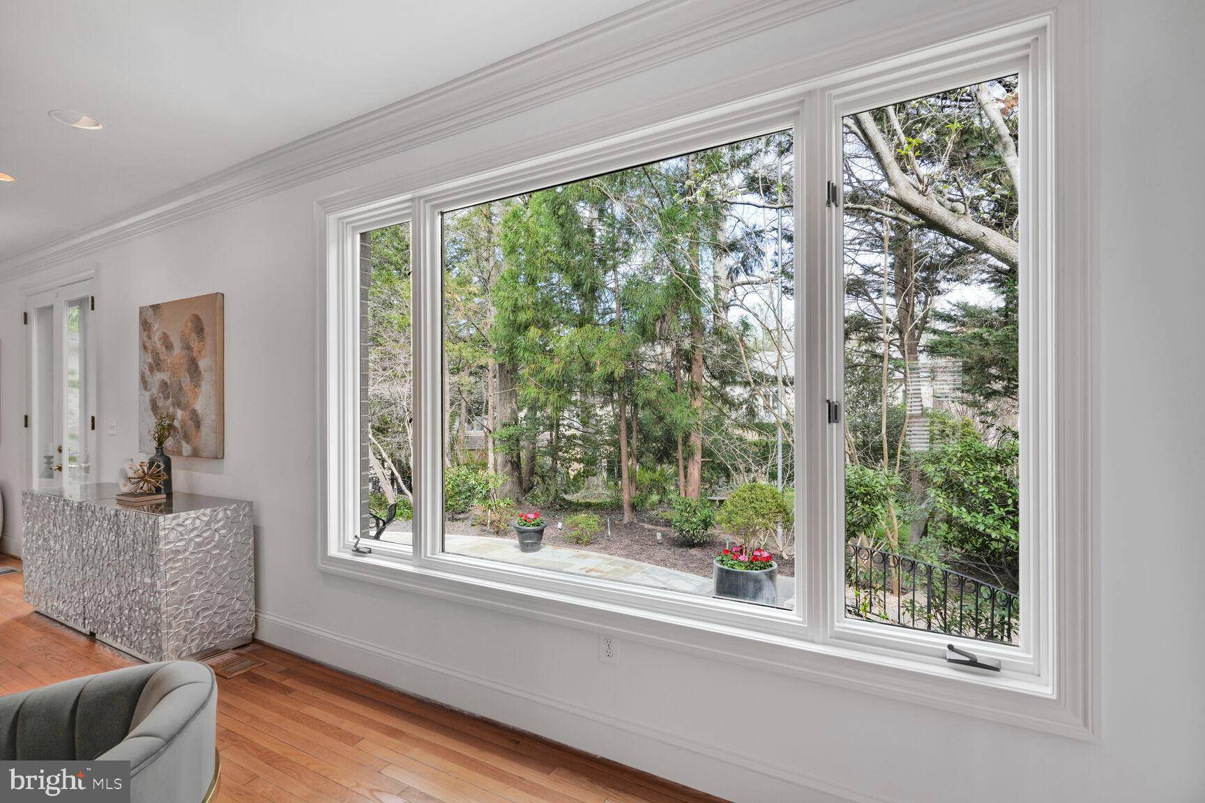 Washington, DC 20007,4711 FOXHALL CRES NW