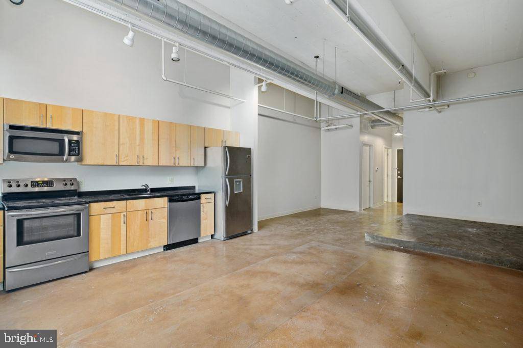 Philadelphia, PA 19147,412-26 S 13TH ST #201