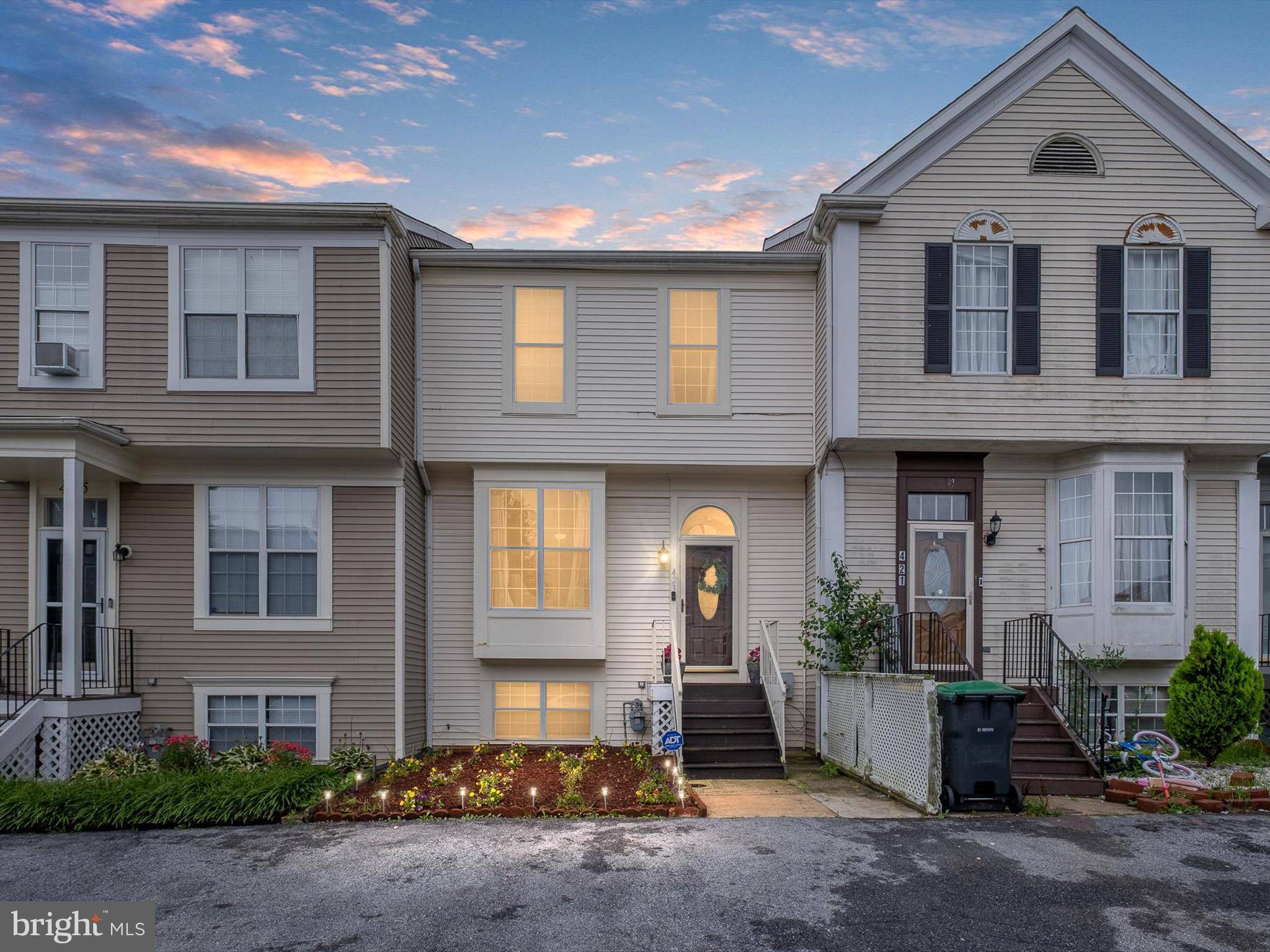 Newark, DE 19702,423 FEATHER DR