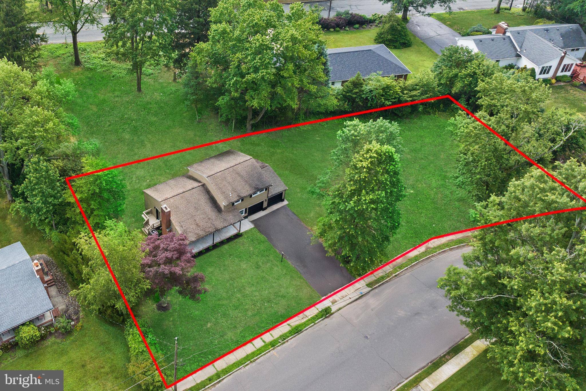 Cranbury, NJ 08512,6 RYAN RD