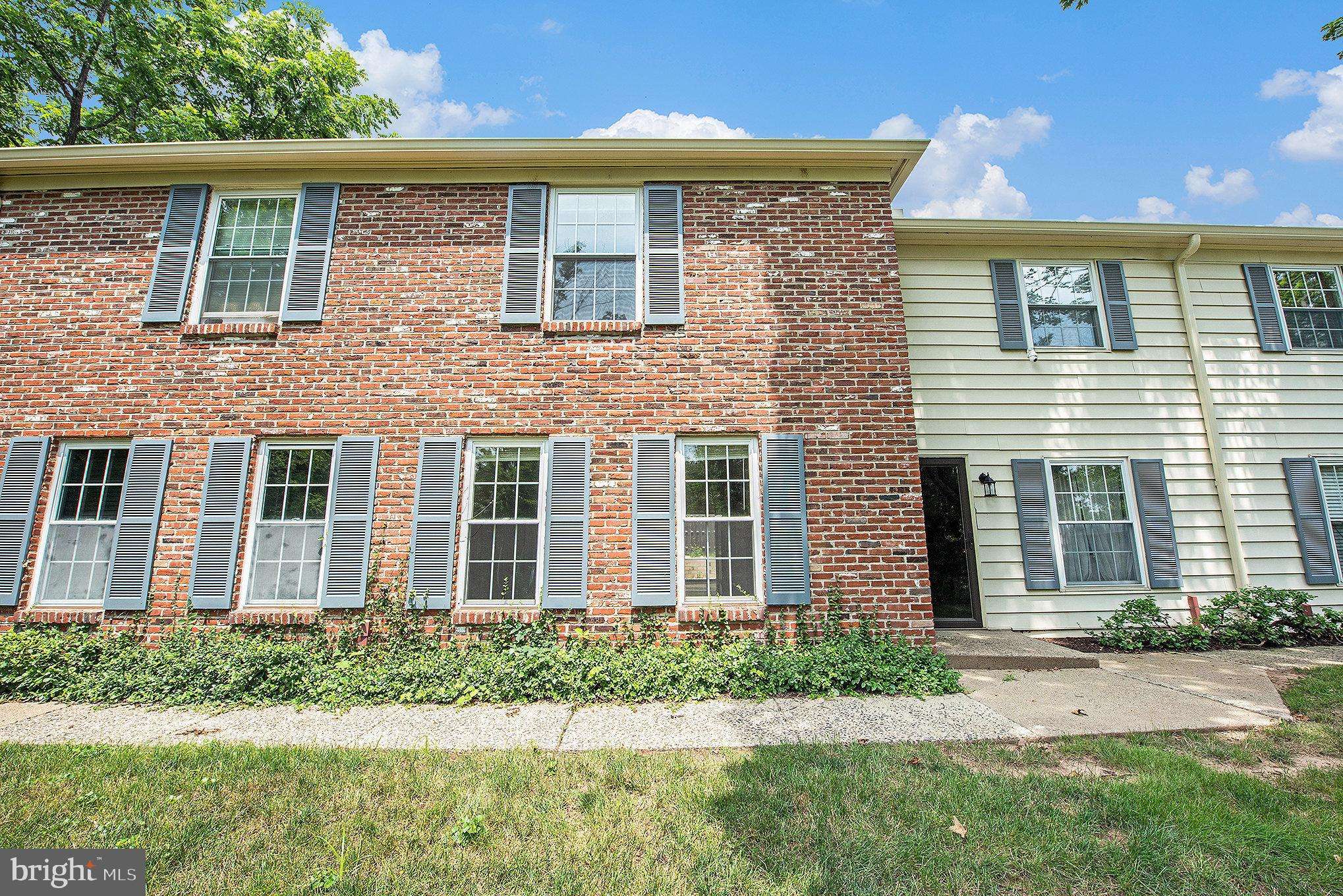 Lansdale, PA 19446,176 WELLINGTON TER #13-B