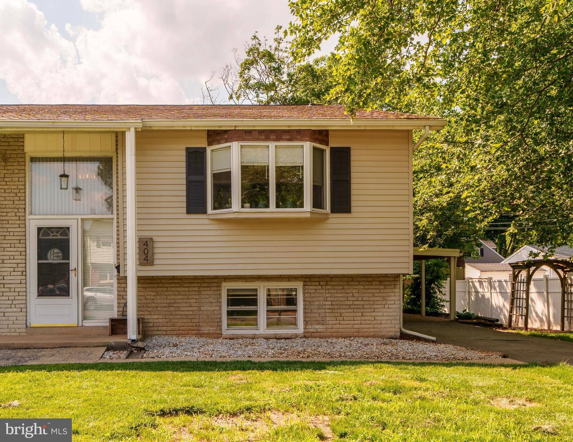 Lititz, PA 17543,404 W MARION ST